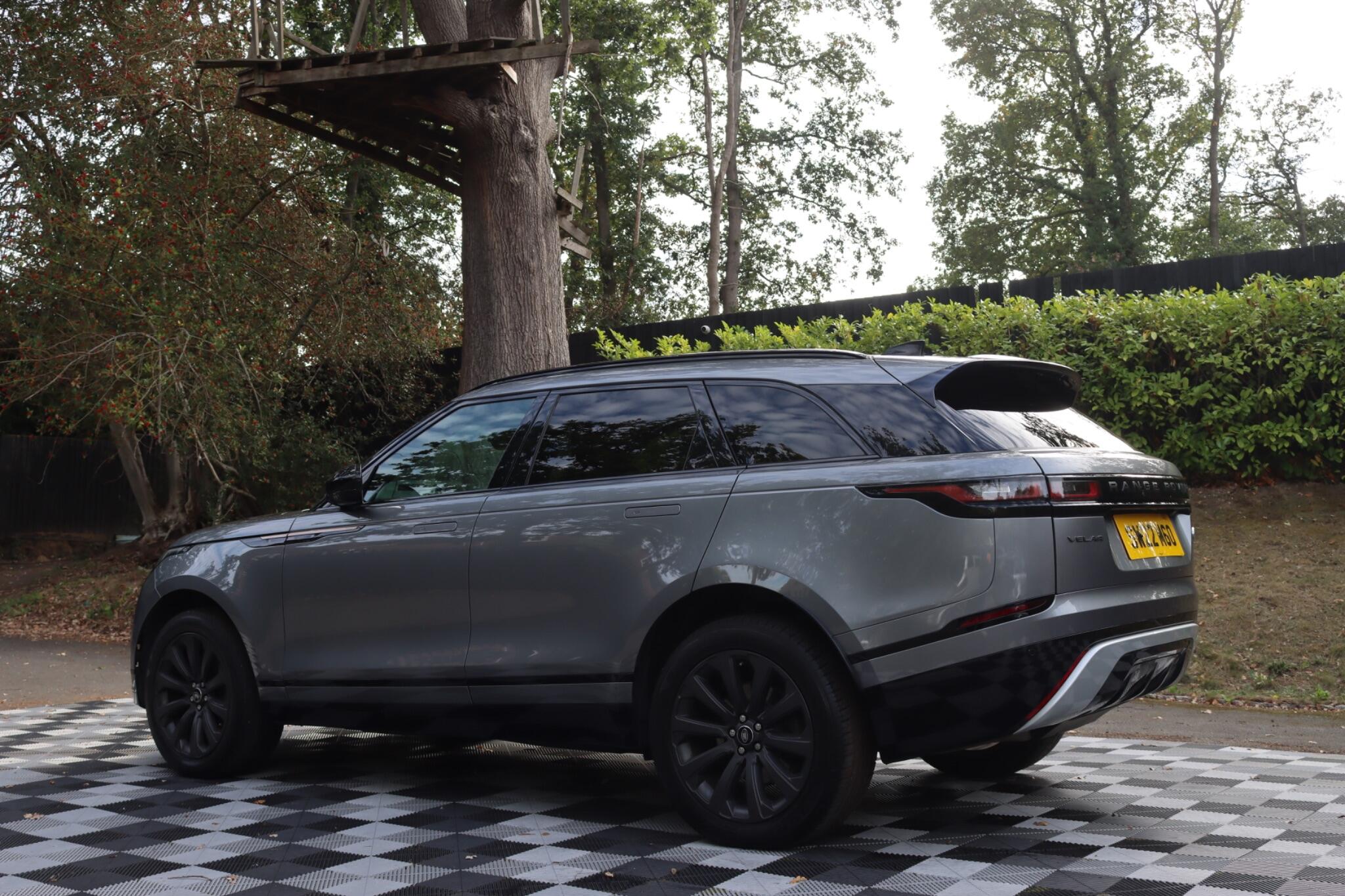 Land Rover Range Rover Velar view 14