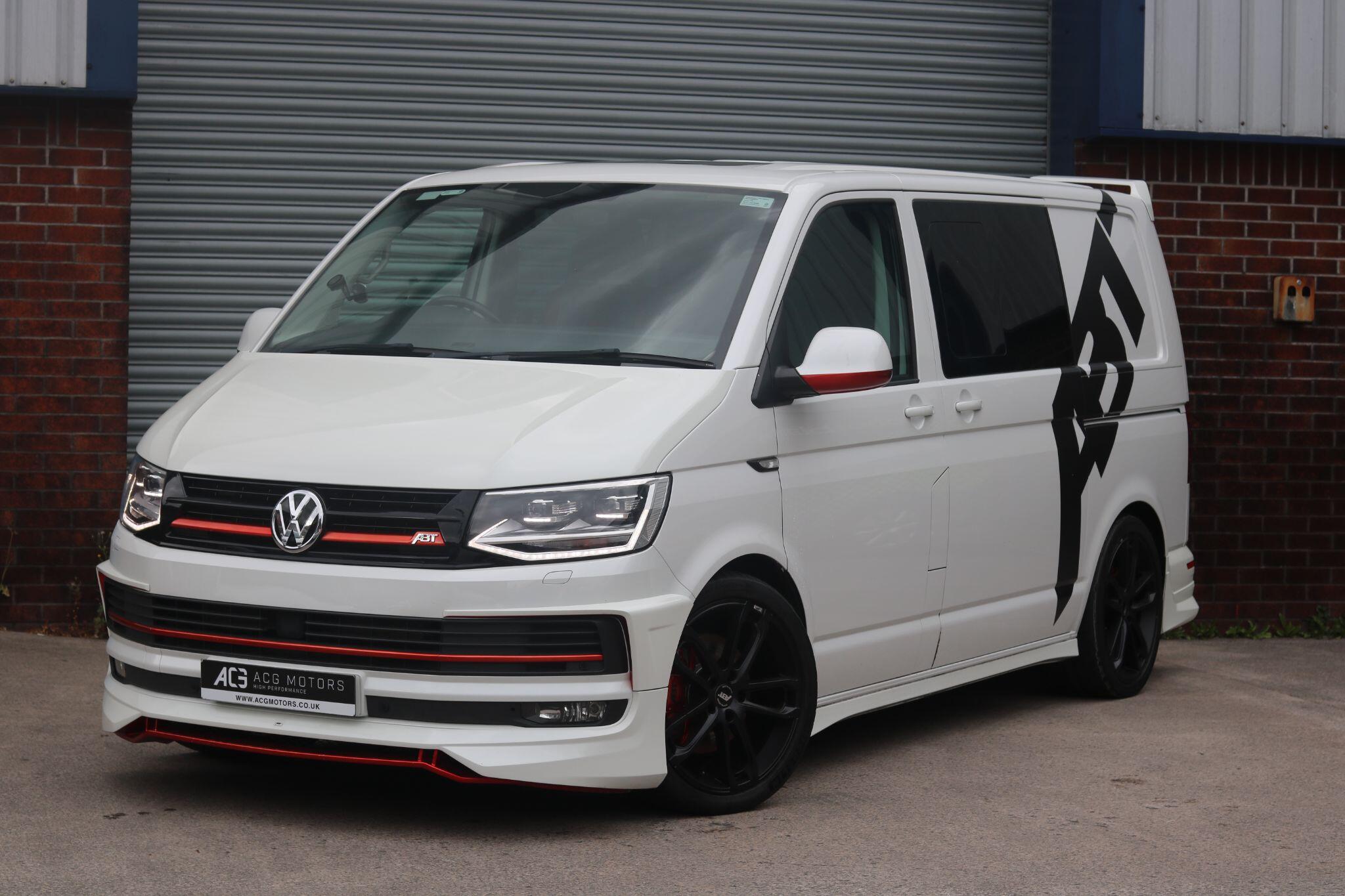 Volkswagen Transporter view 6