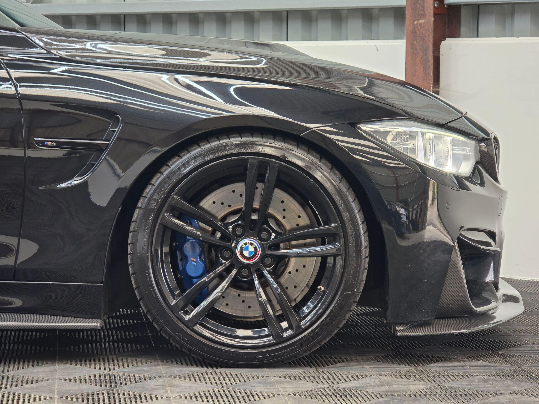 BMW M4 view 6