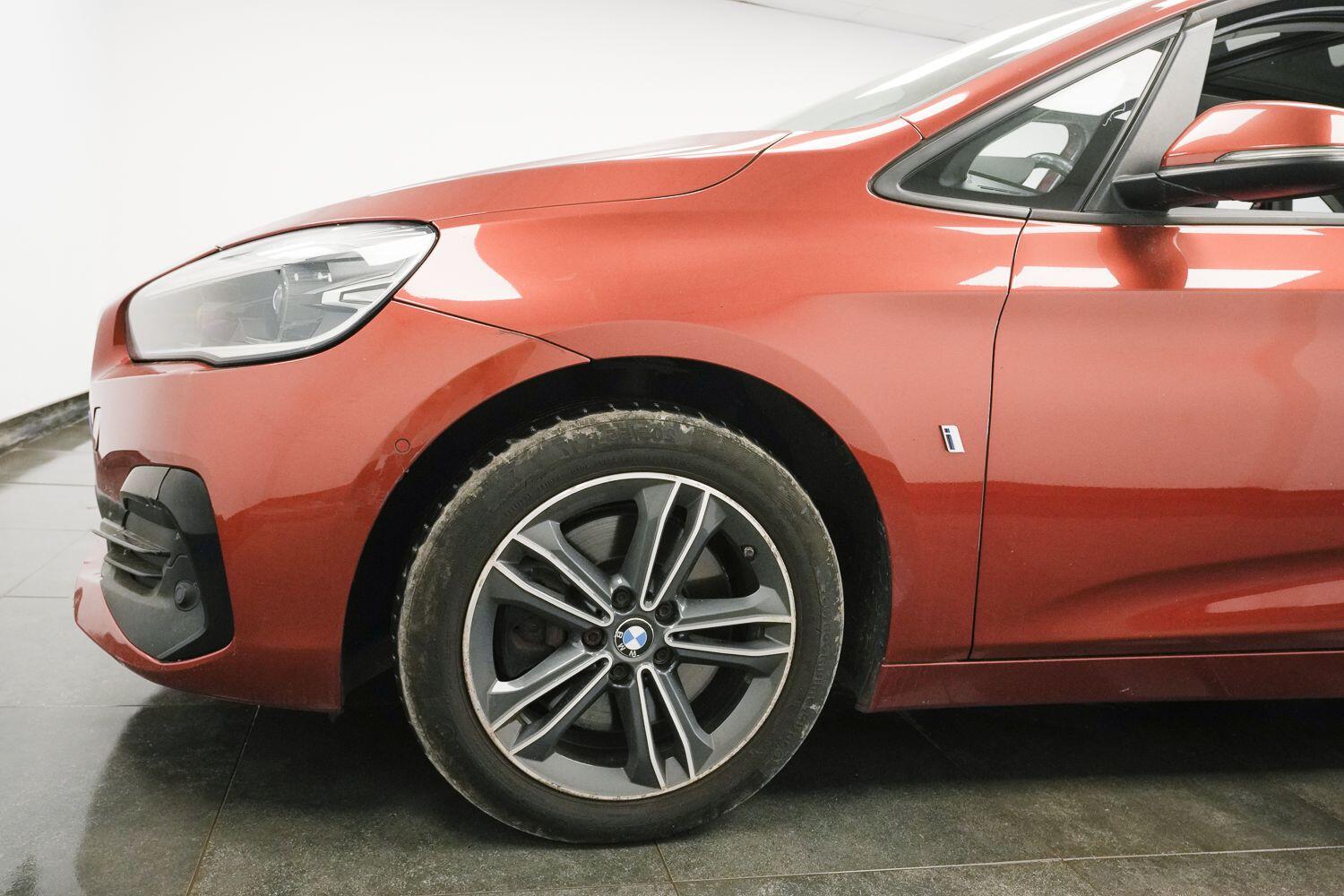 BMW 2 Series Active Tourer view 5
