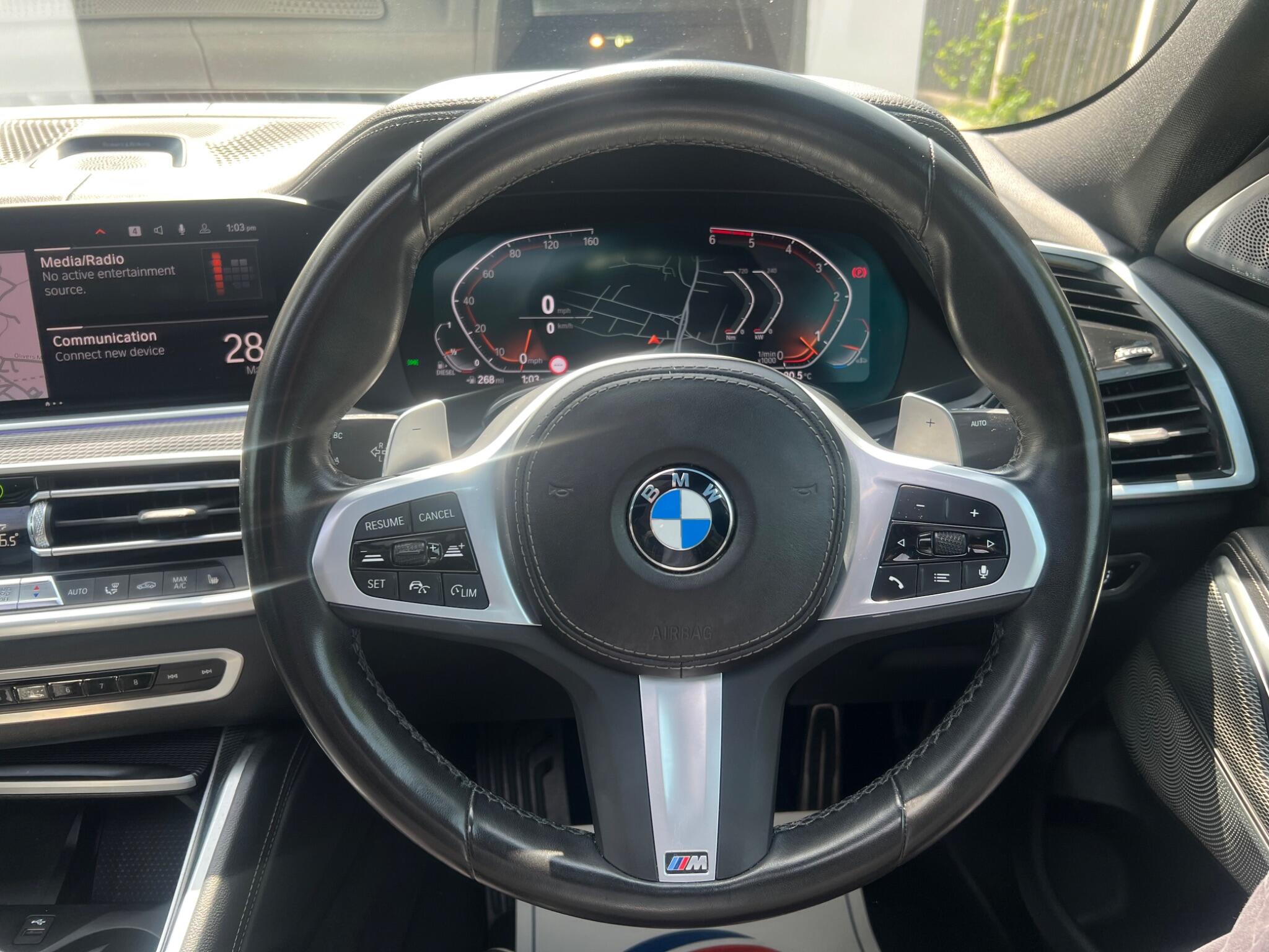 BMW X6 view 43