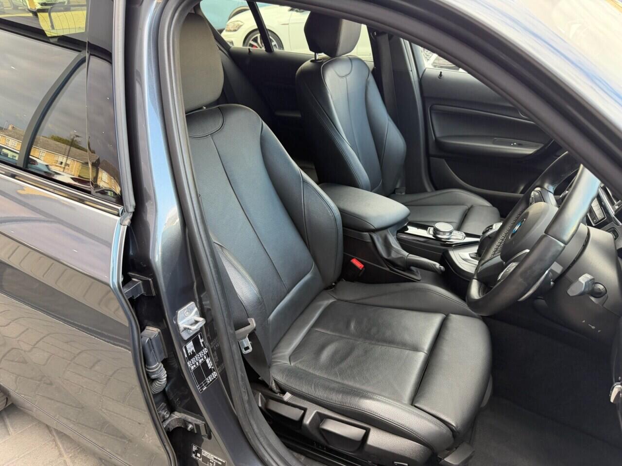 BMW 1 Series view 12