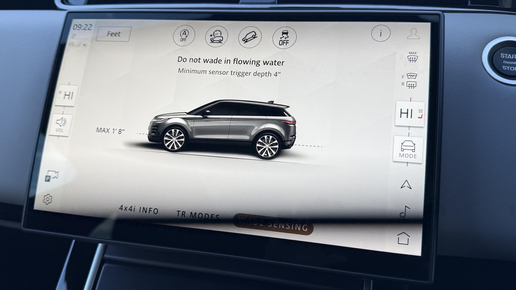 Land Rover Range Rover Evoque view 44