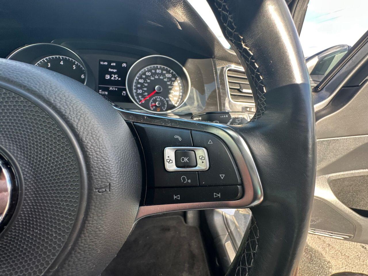 Volkswagen Golf view 45