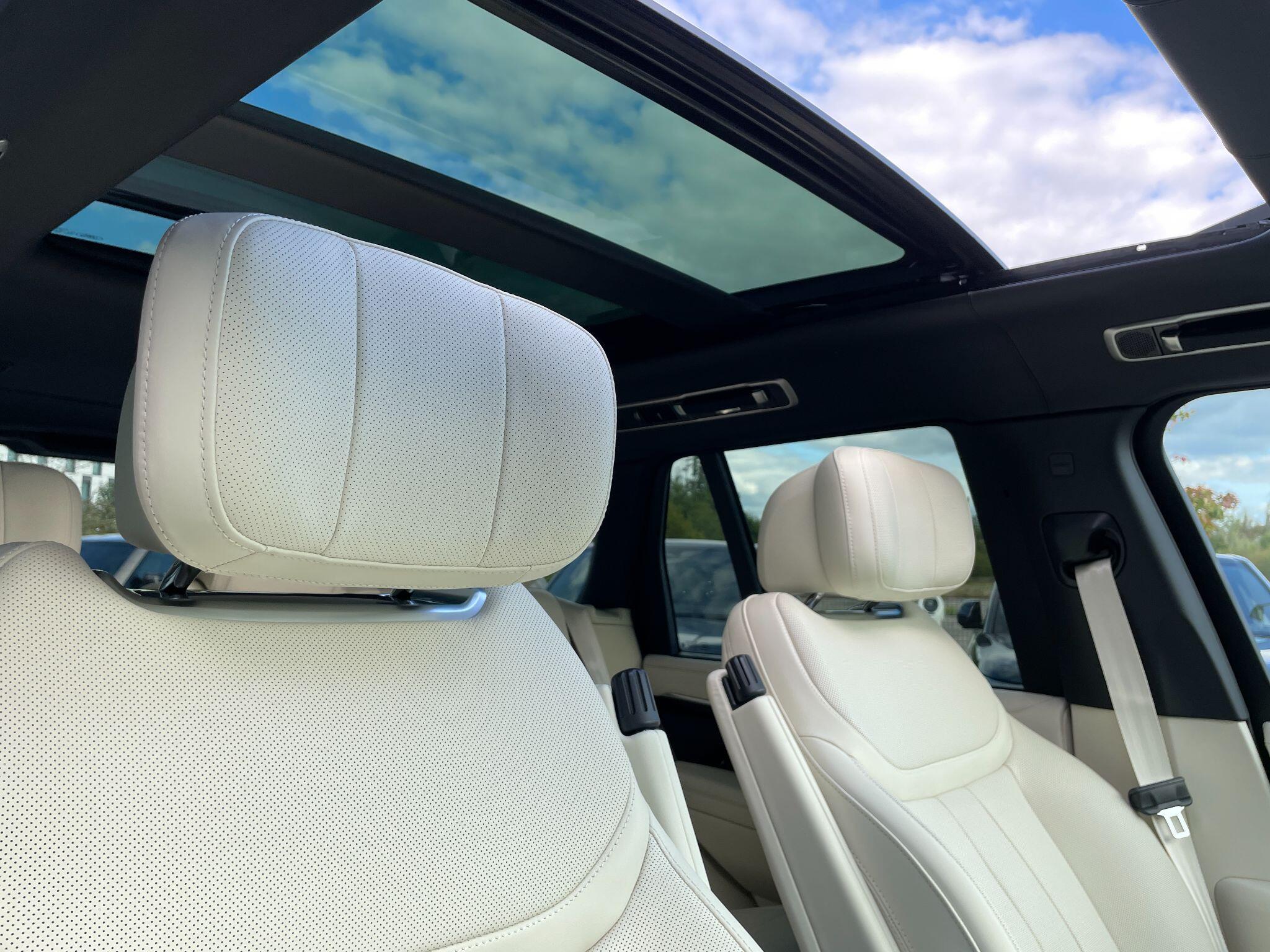 Land Rover Range Rover view 13
