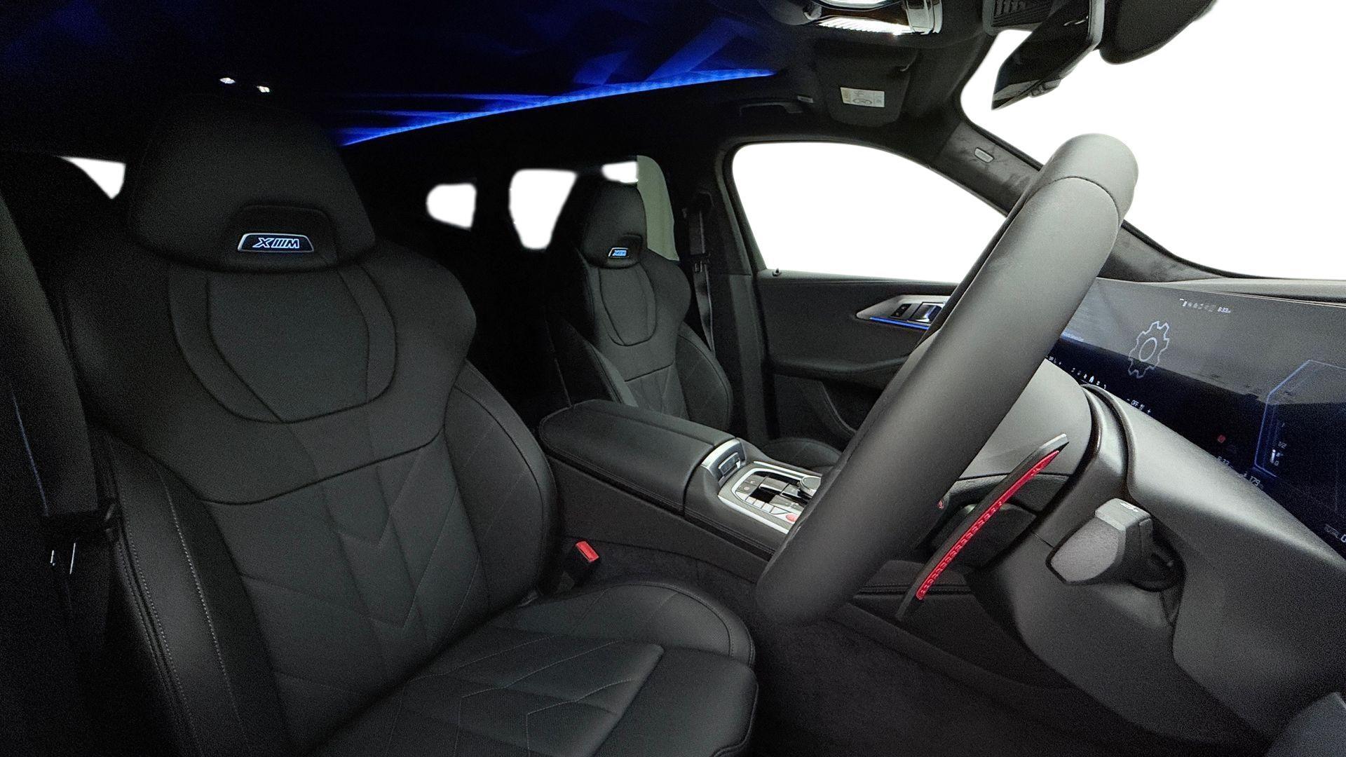 BMW XM view 11