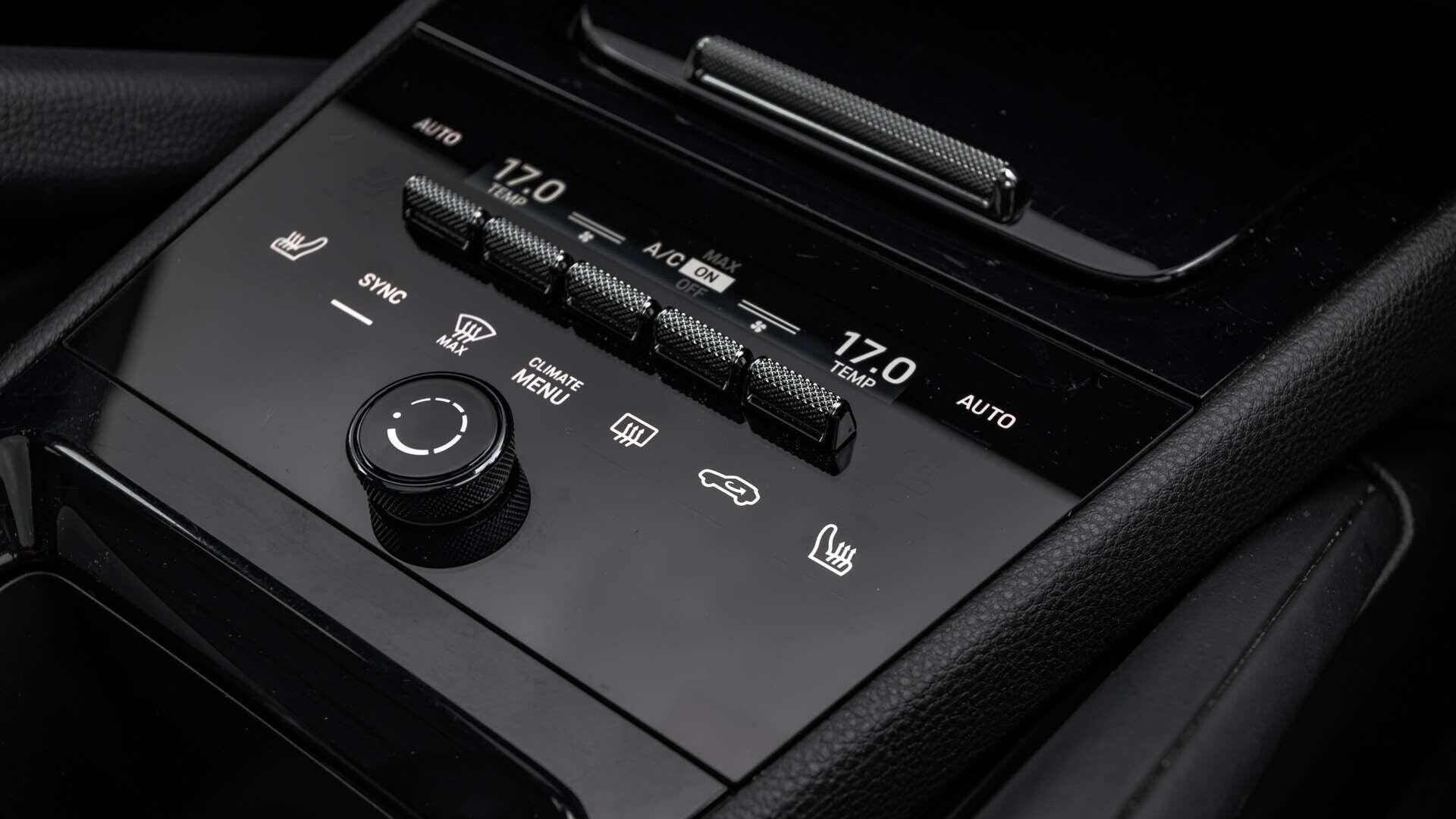 Porsche Cayenne view 22