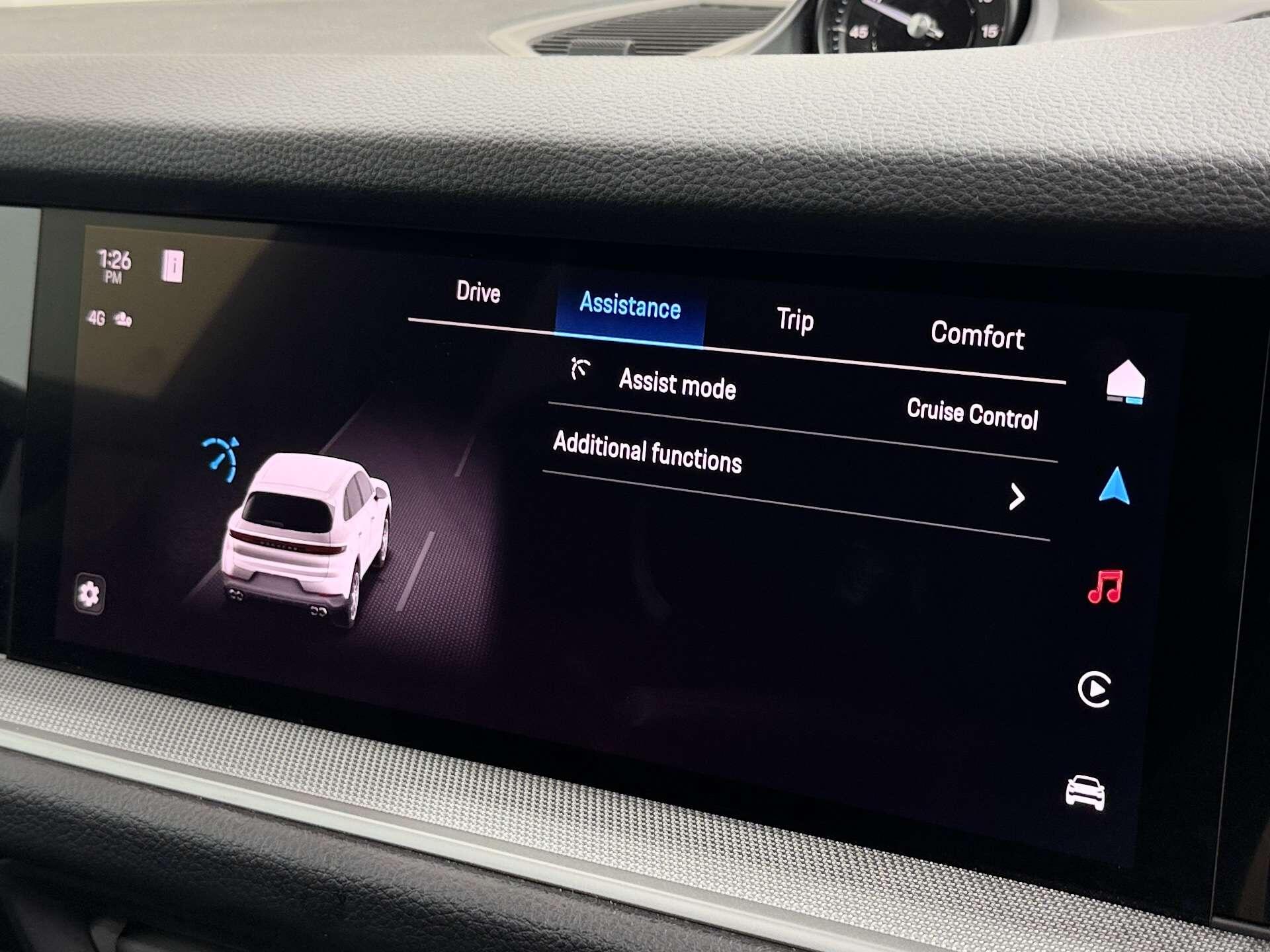 Porsche Cayenne view 51