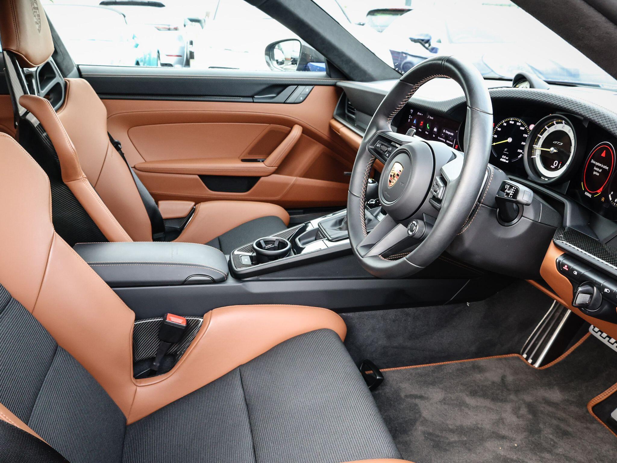 Porsche 911 view 43