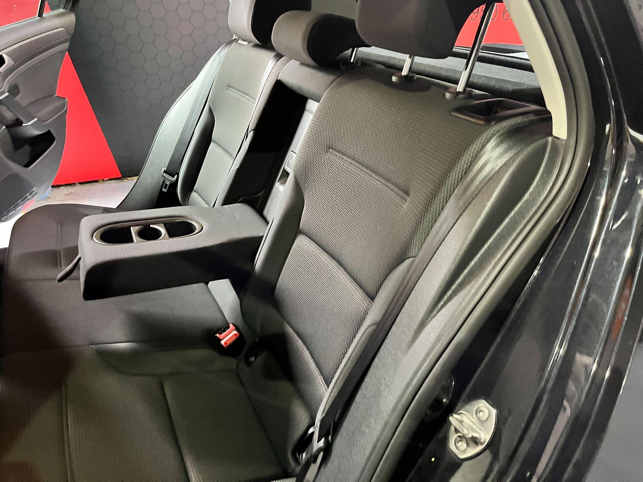 Volkswagen Golf view 39