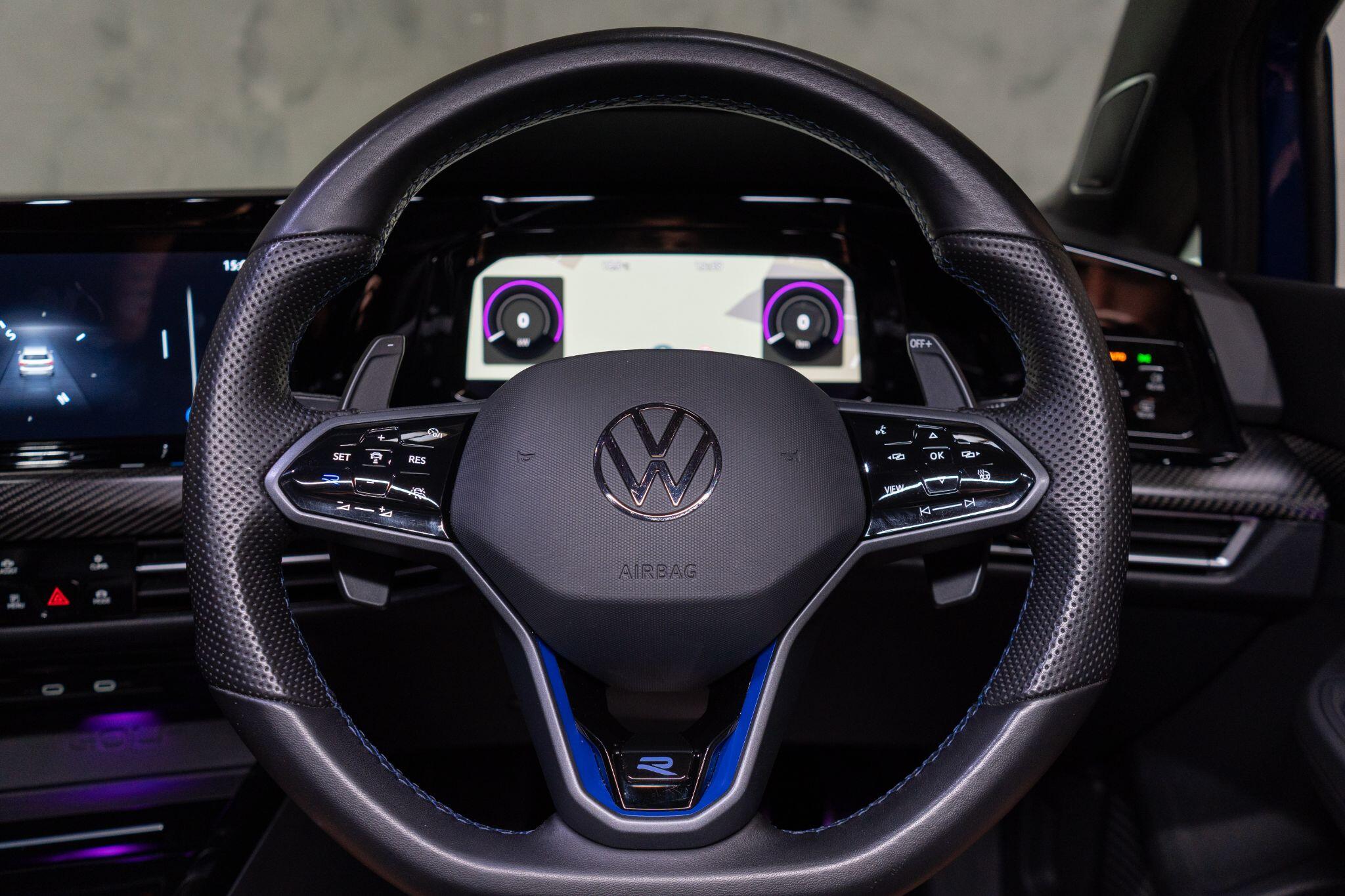 Volkswagen Golf view 34