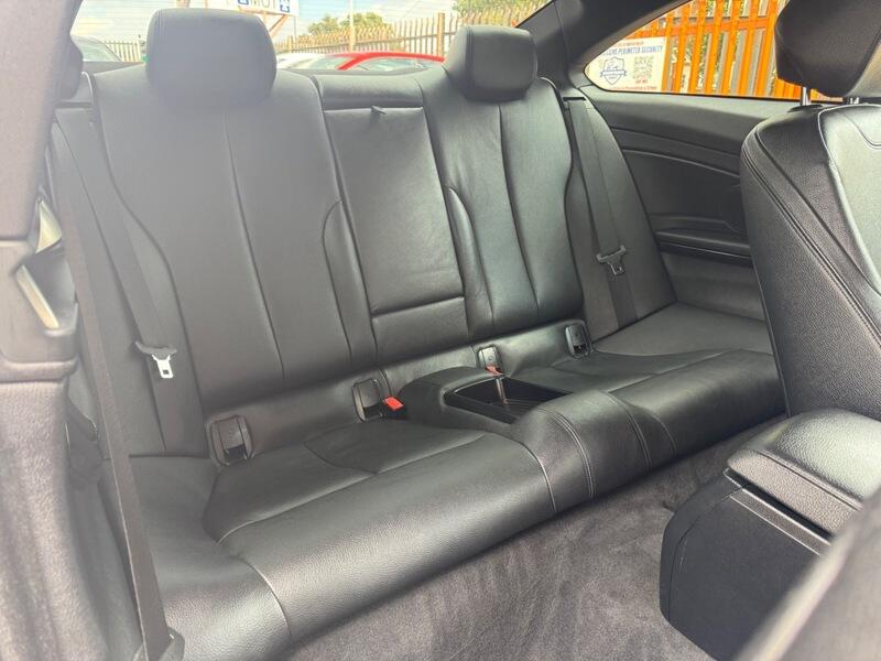 BMW 4 Series view 15