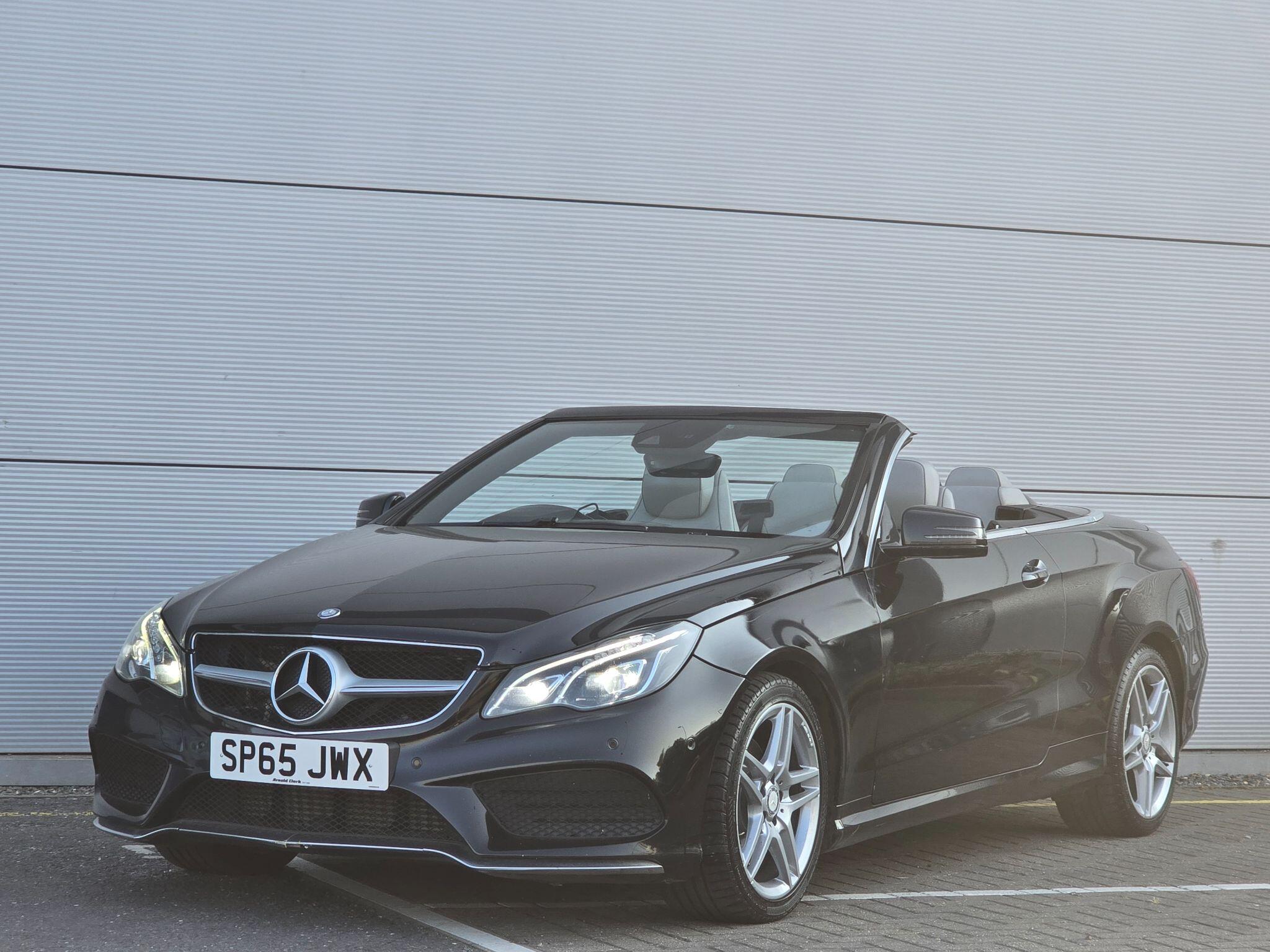 Mercedes-Benz E-Class view 4