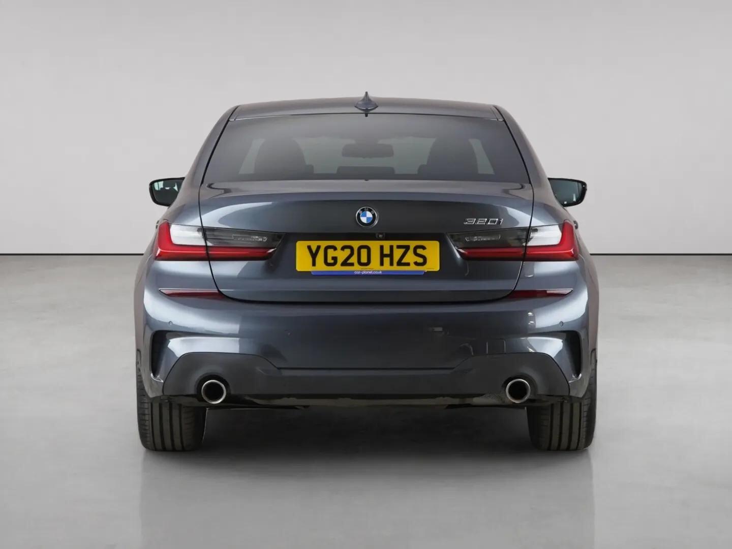 BMW 3 Series view 7