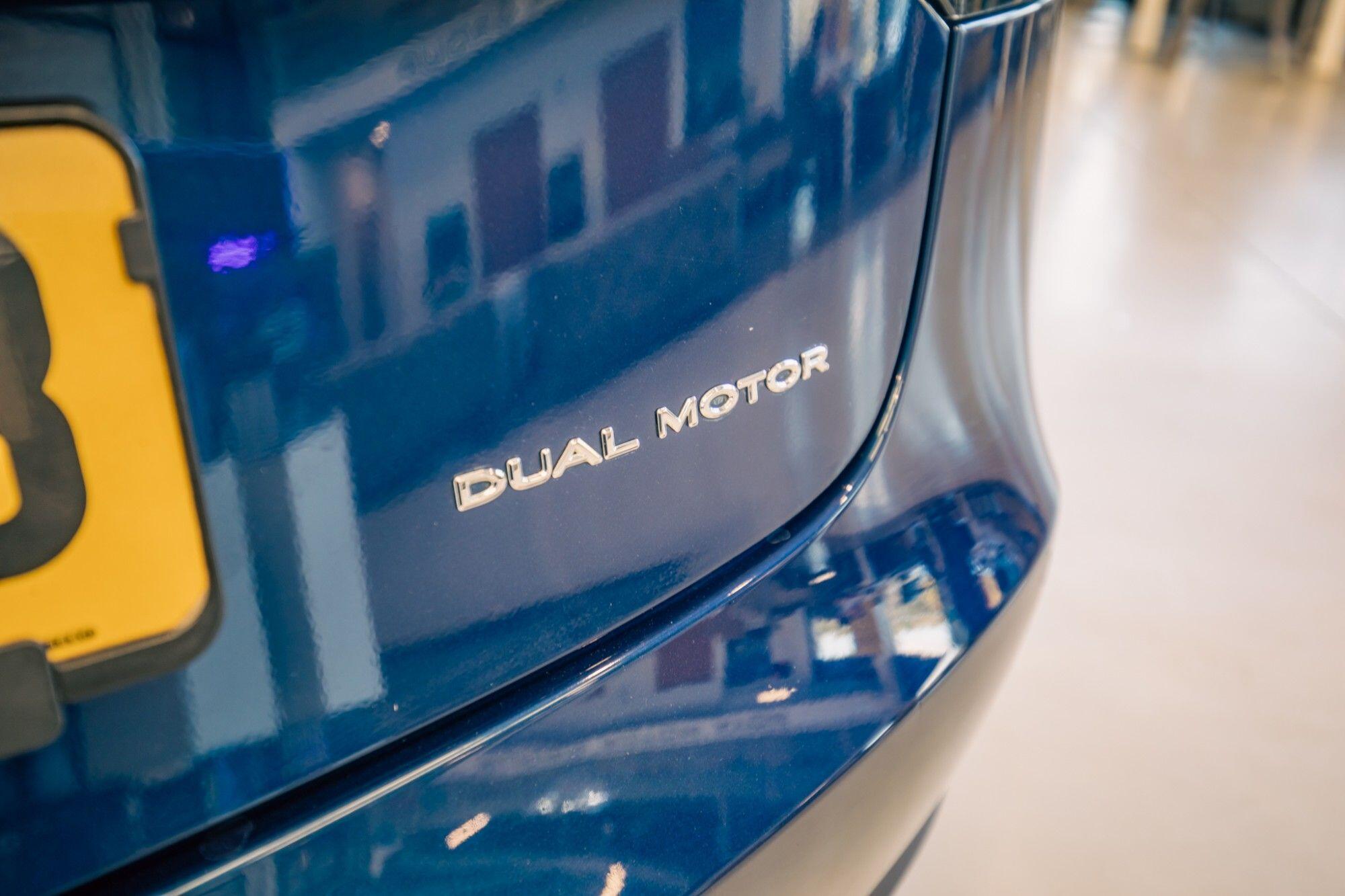 Tesla Model 3 view 6