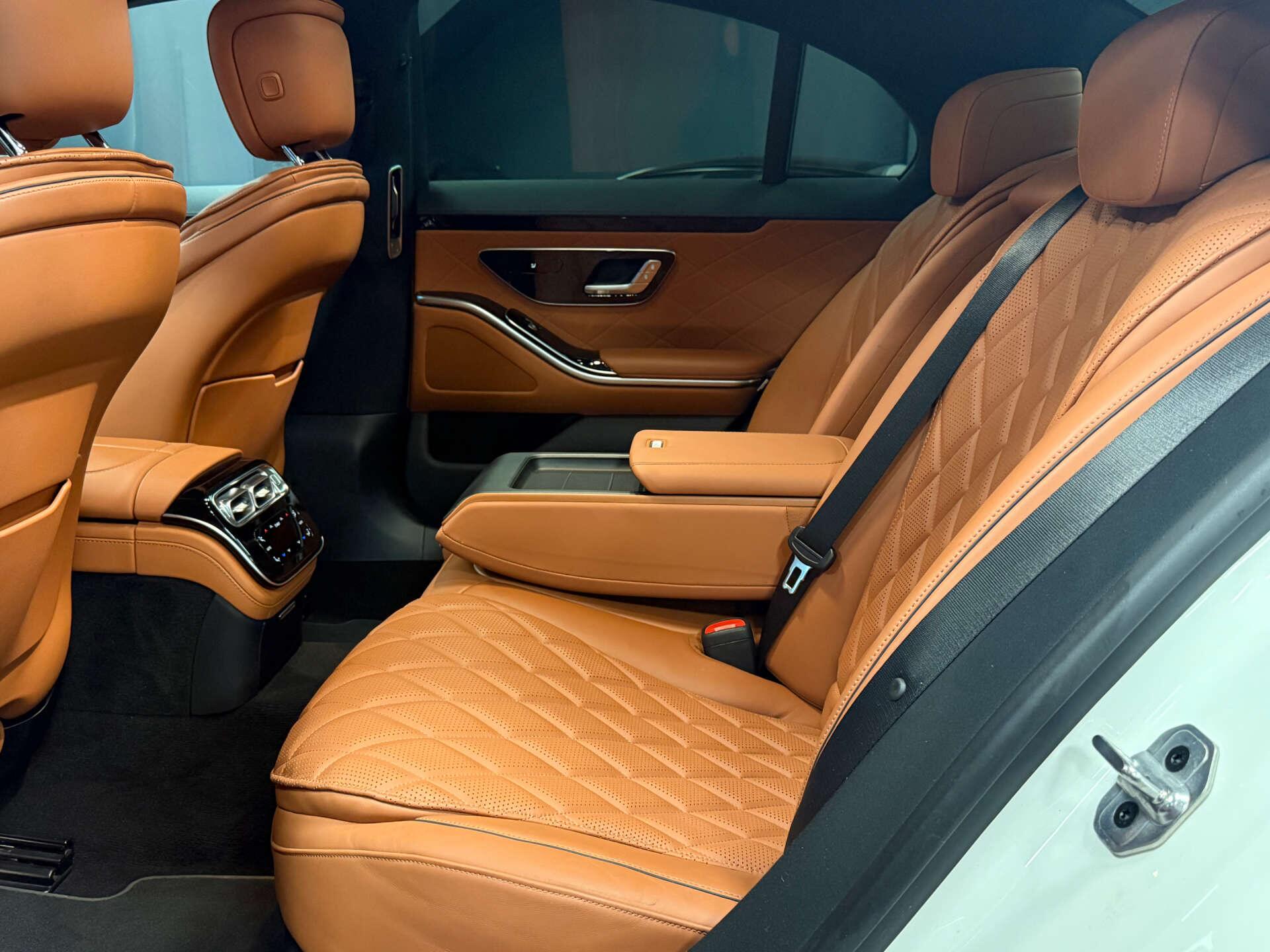 Mercedes-Benz S-Class view 14