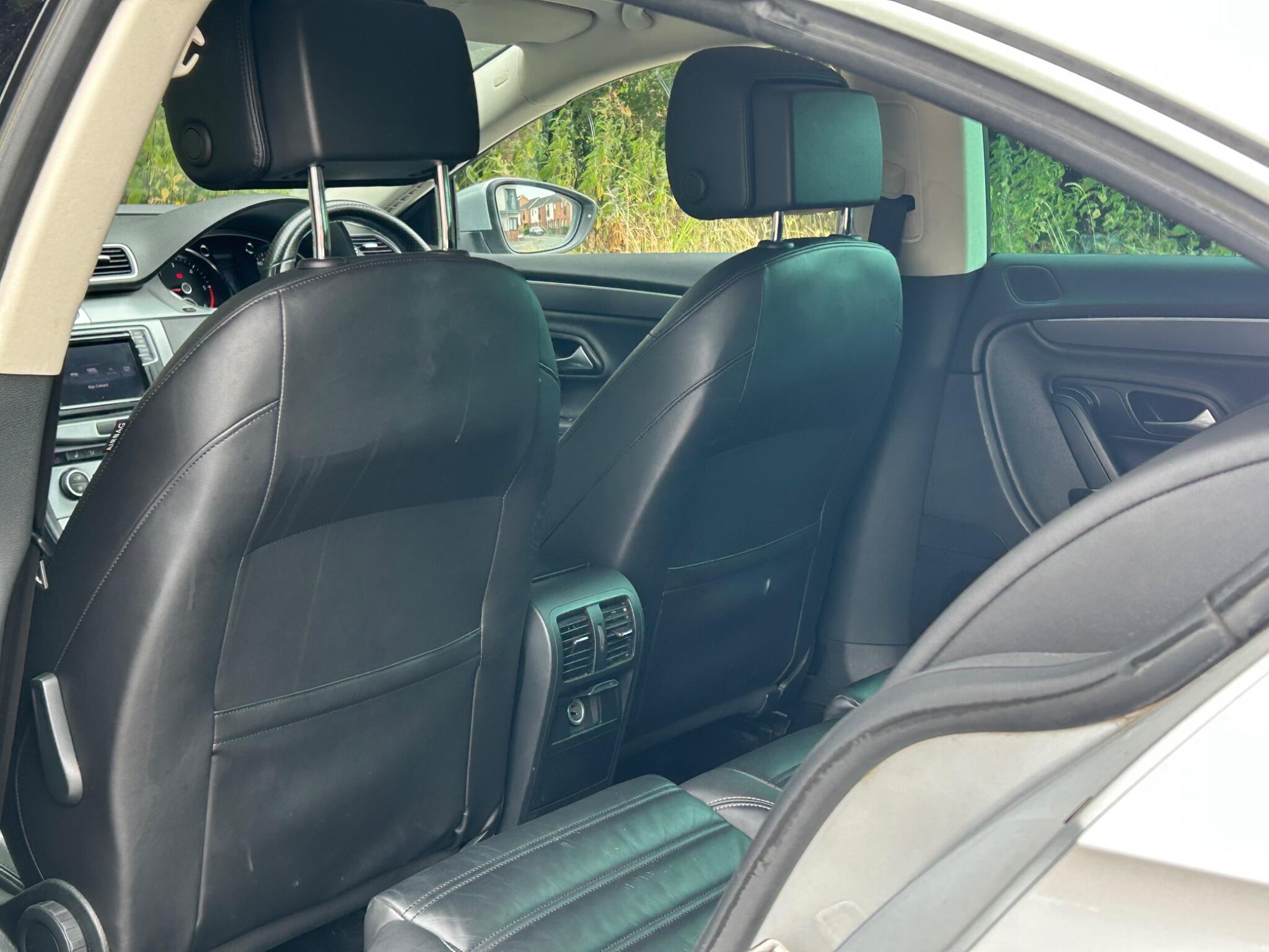 Volkswagen CC view 23