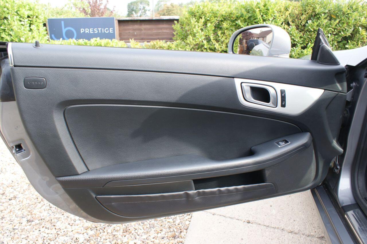 Mercedes-Benz SLK view 22