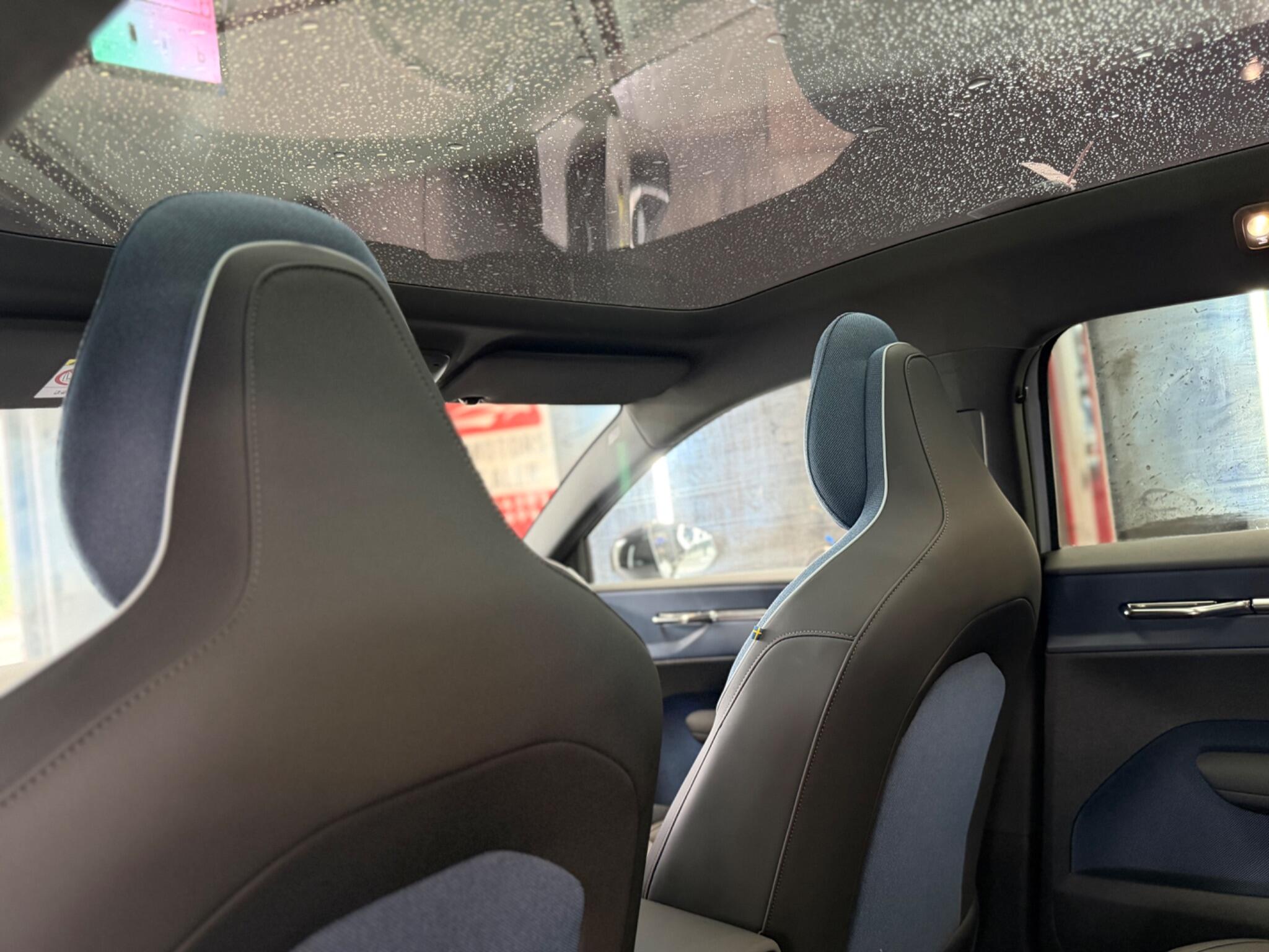 Volvo Ex30 view 37