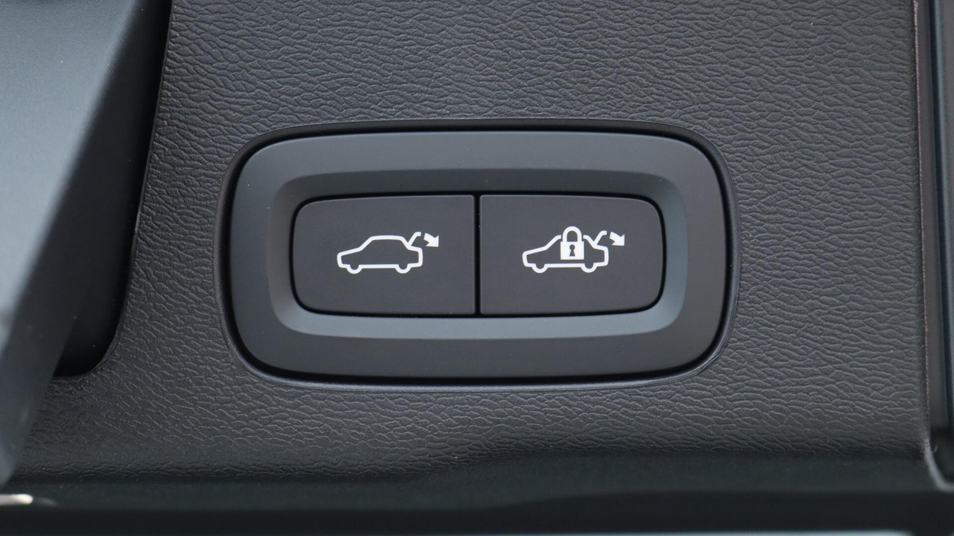 Volvo XC60 view 35