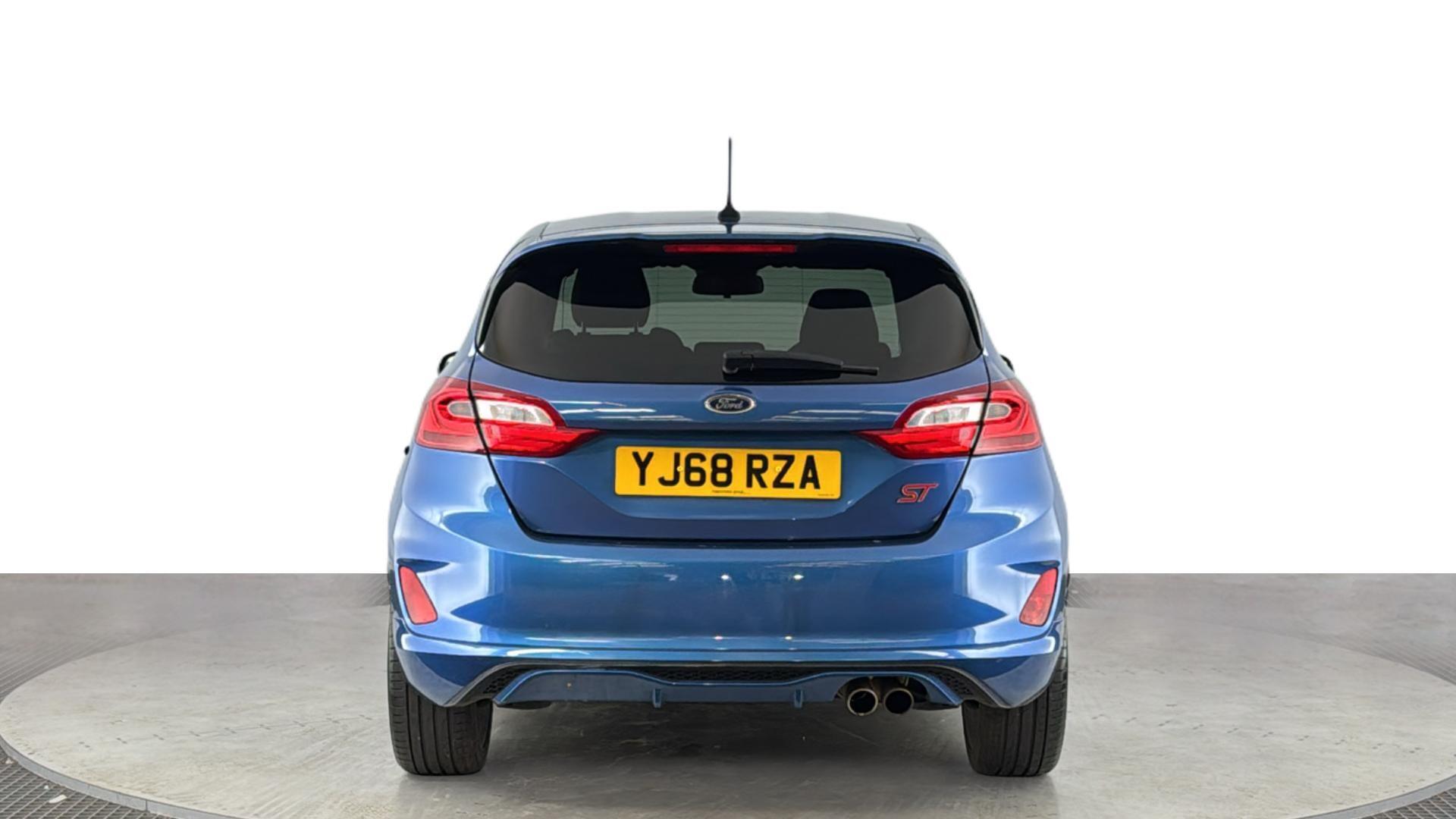 Ford Fiesta view 5