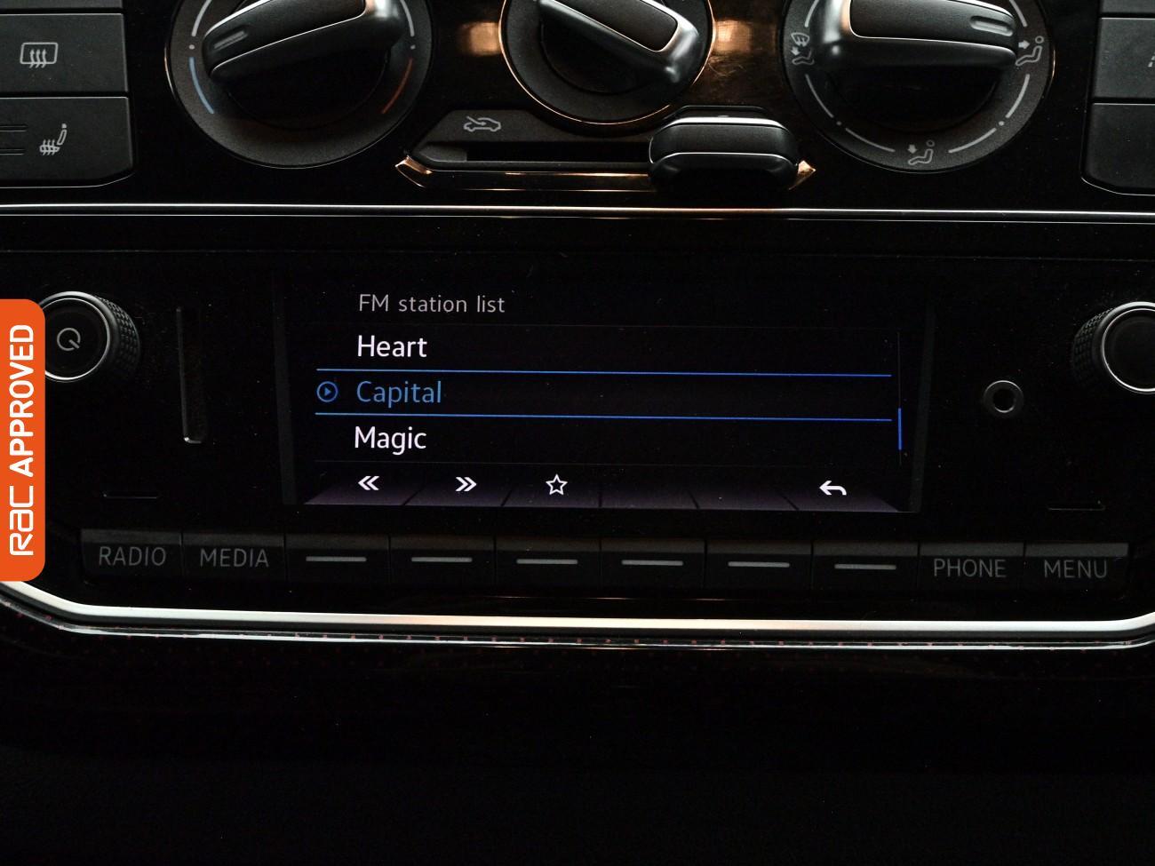 Volkswagen Up! view 15