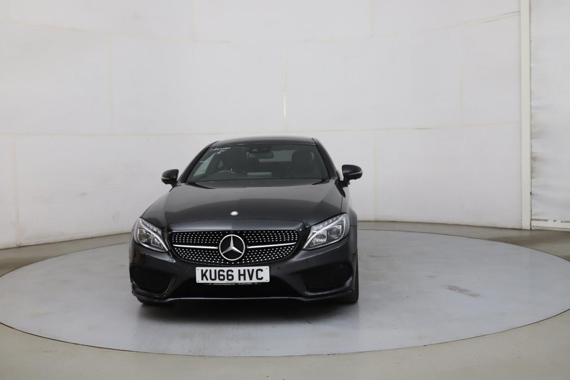 Mercedes-Benz C-Class view 10