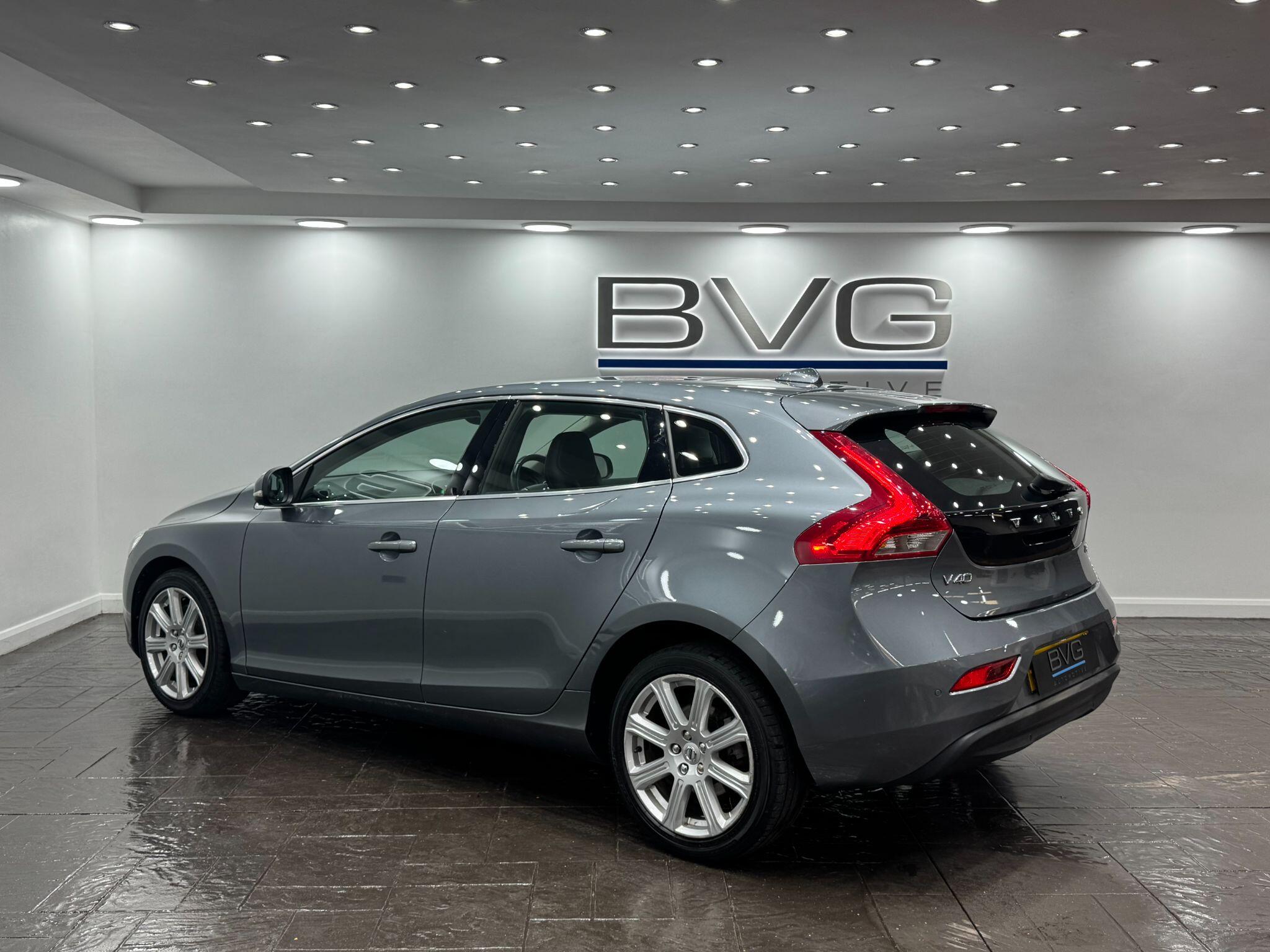 Volvo V40 view 7
