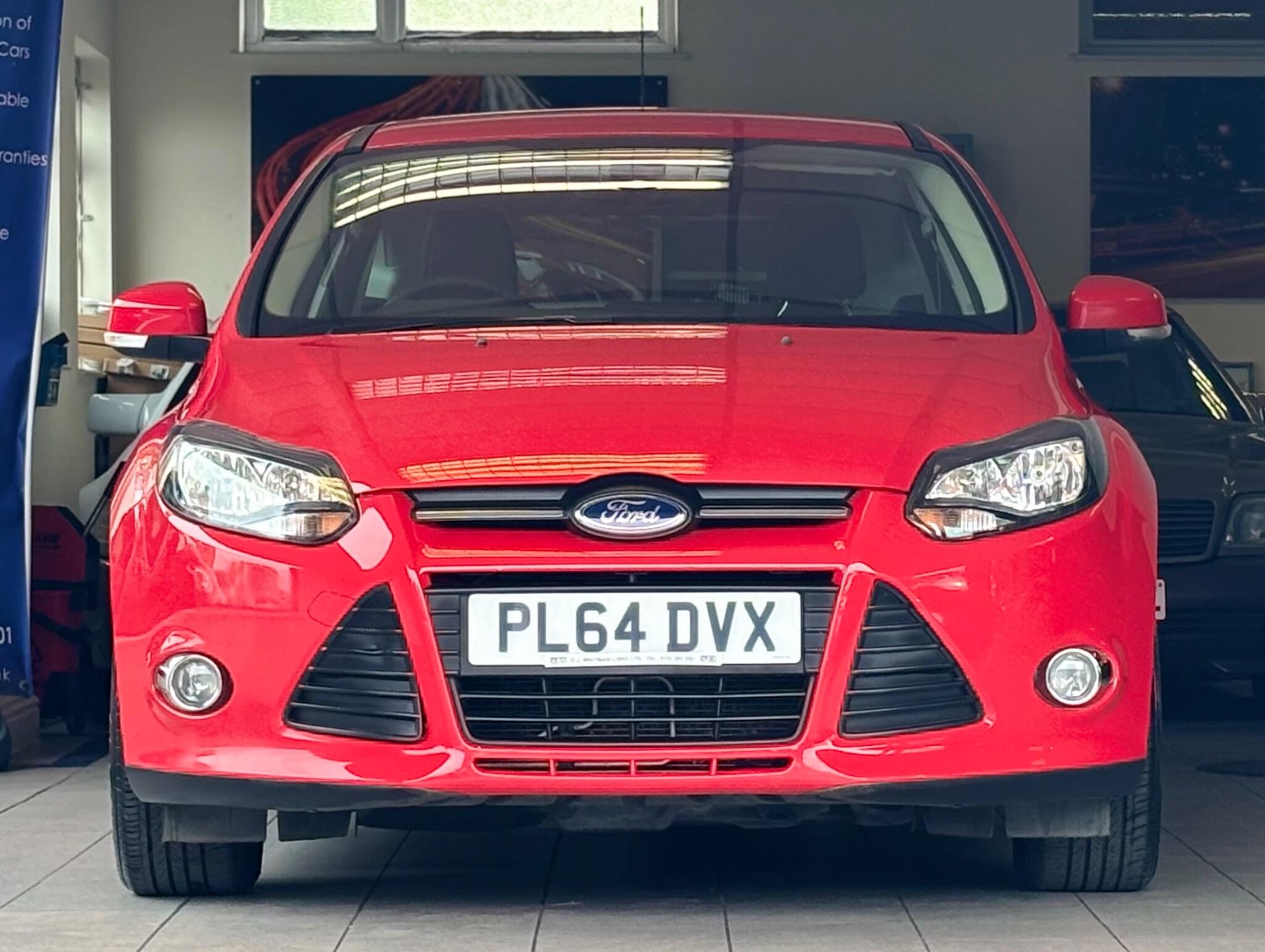 Ford Focus view 2