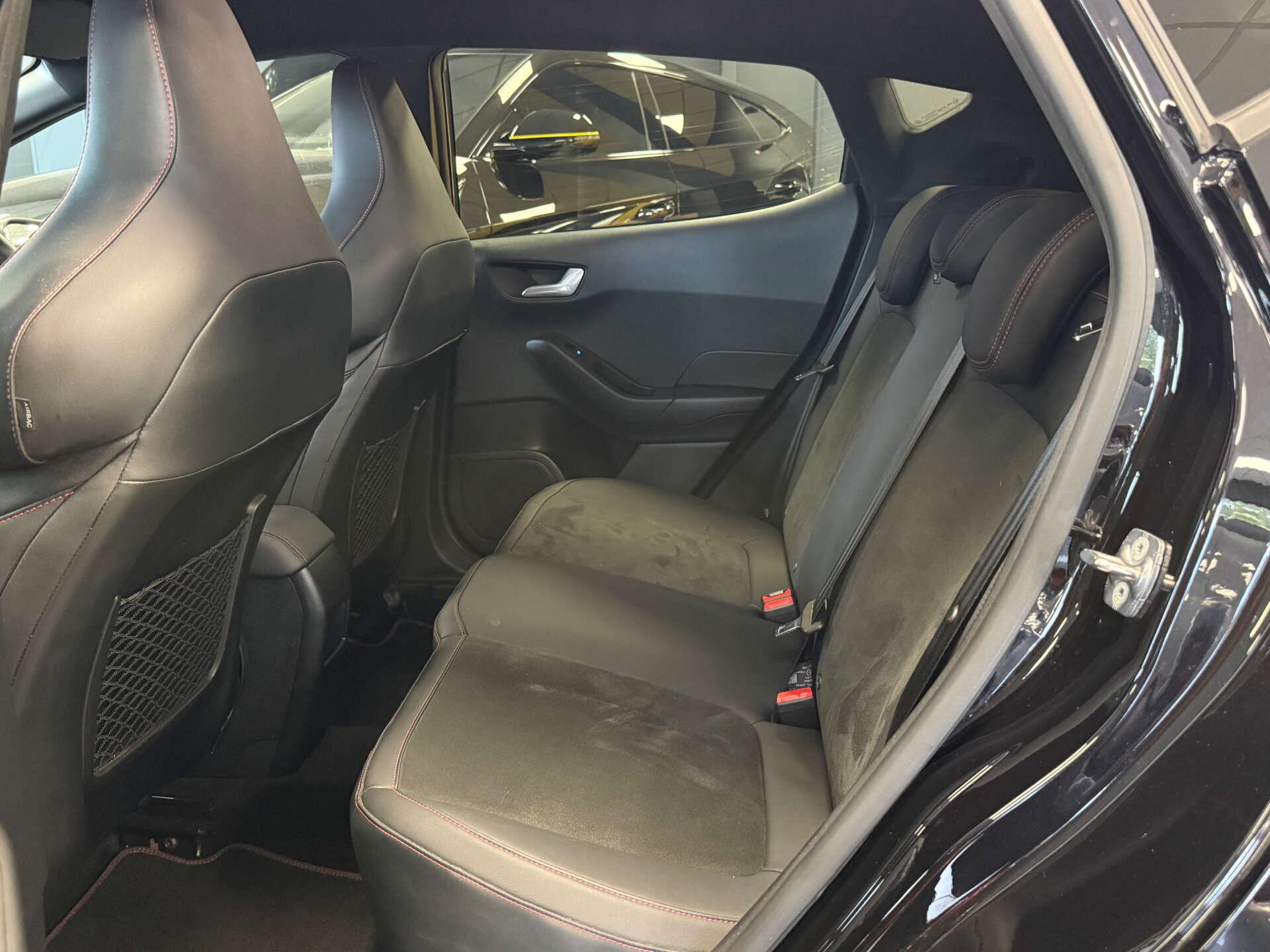 Ford Fiesta view 12