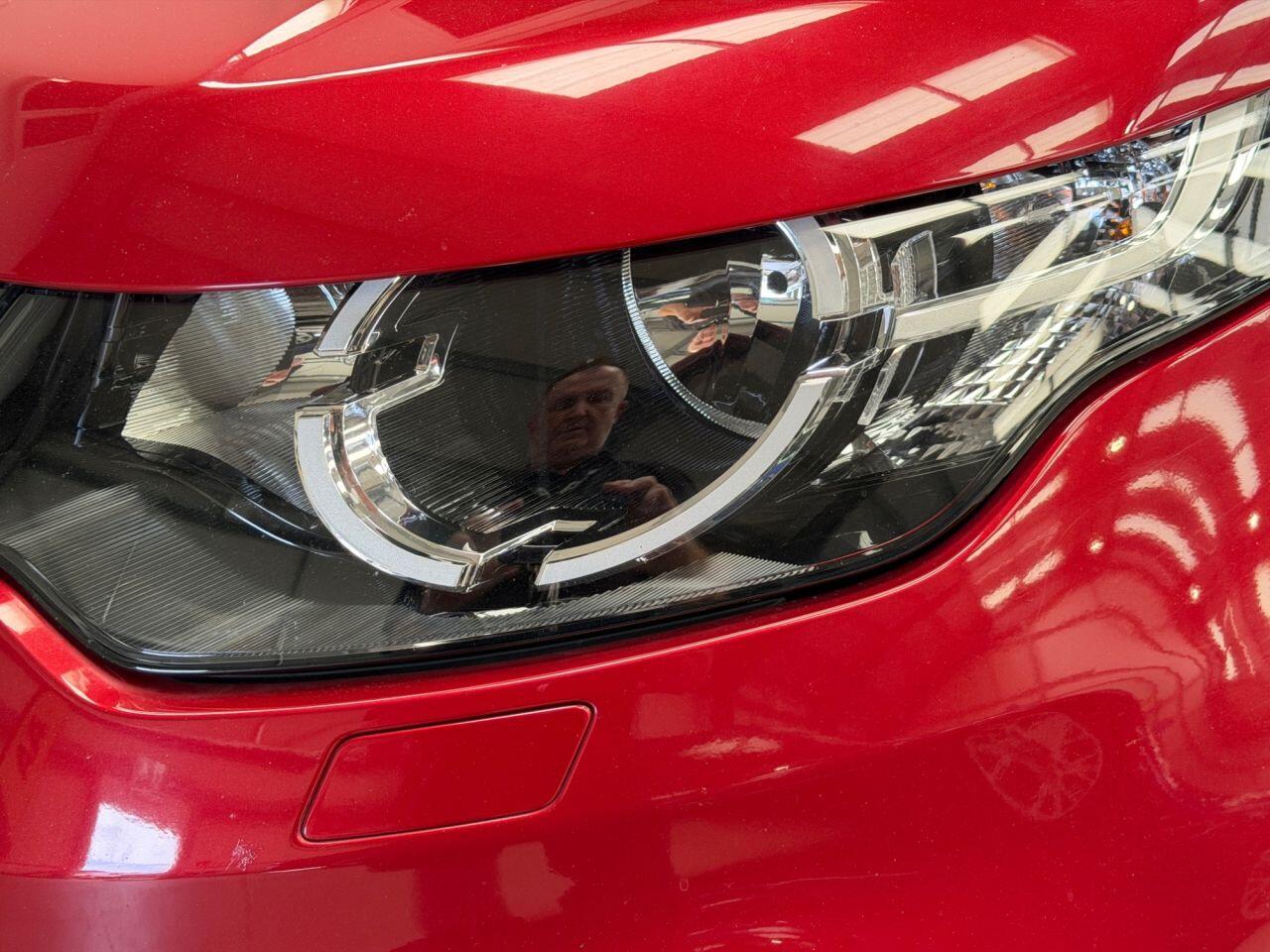 Land Rover Discovery Sport view 24