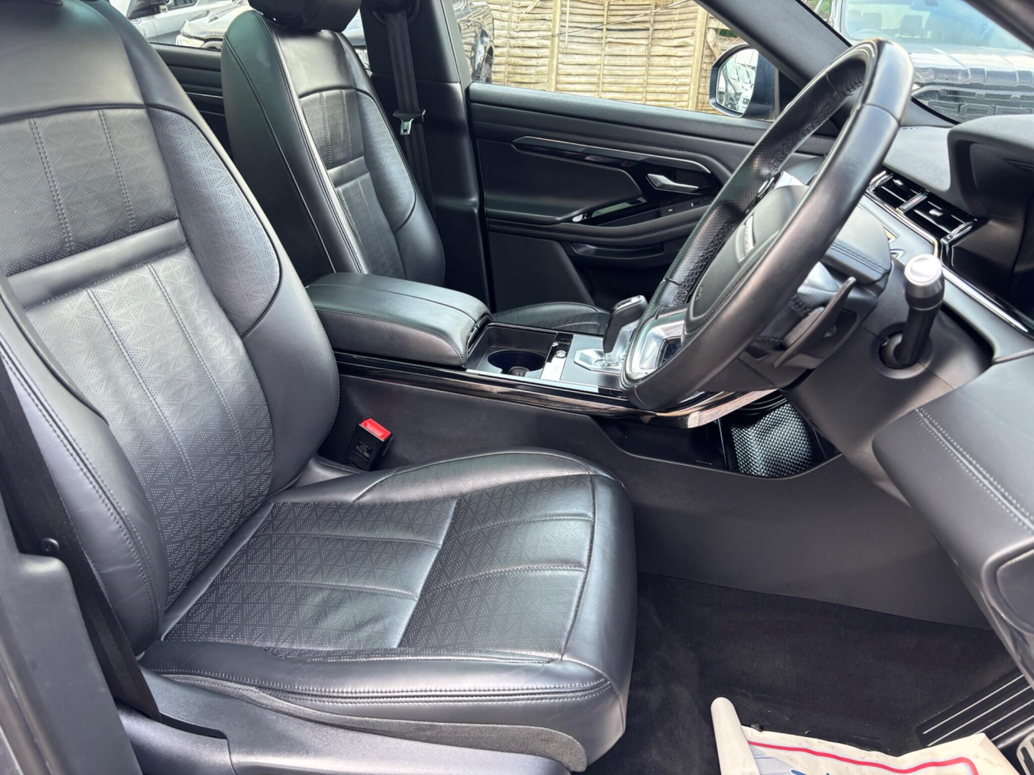 Land Rover Range Rover Evoque view 17