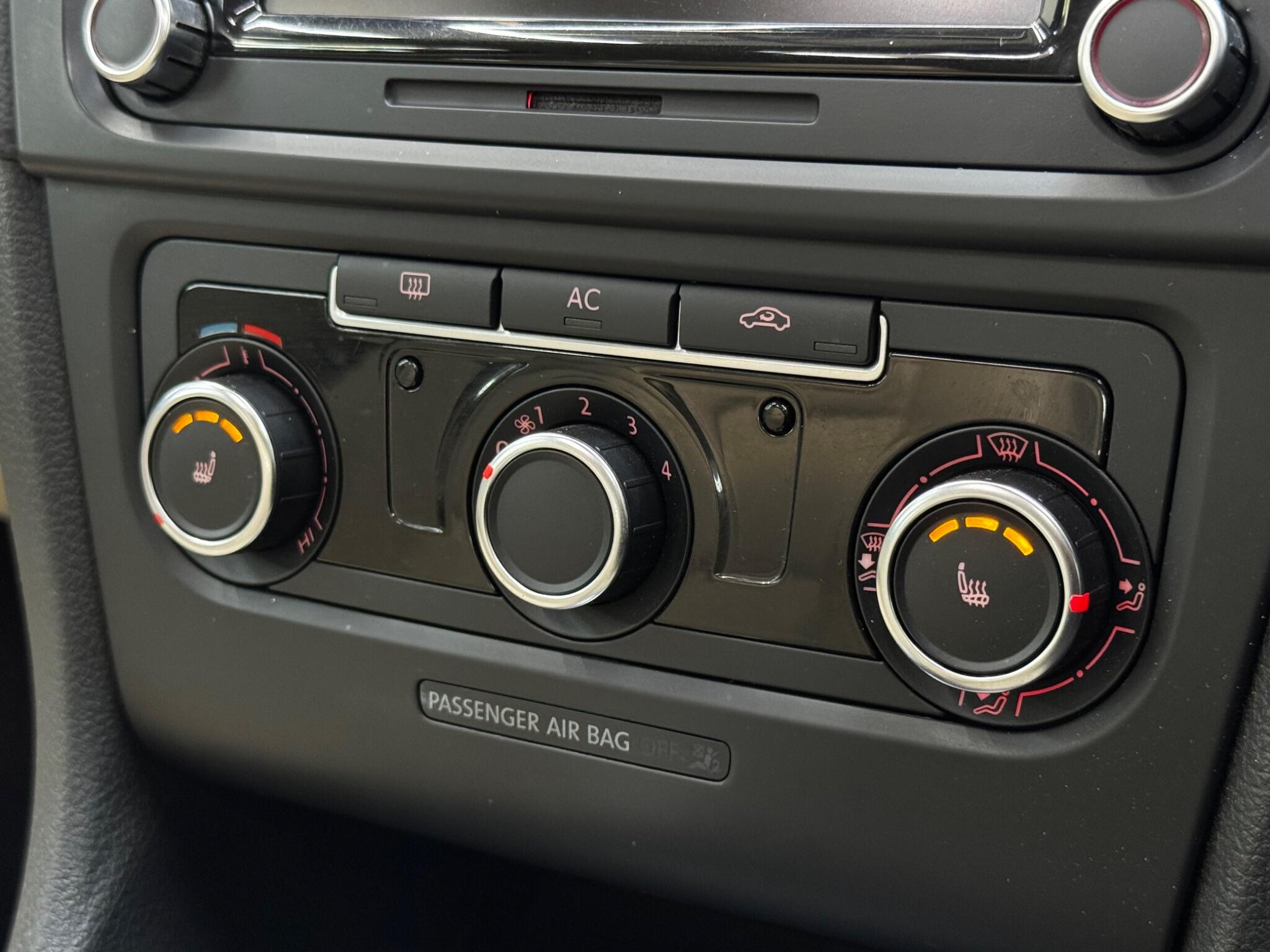 Volkswagen Golf view 12