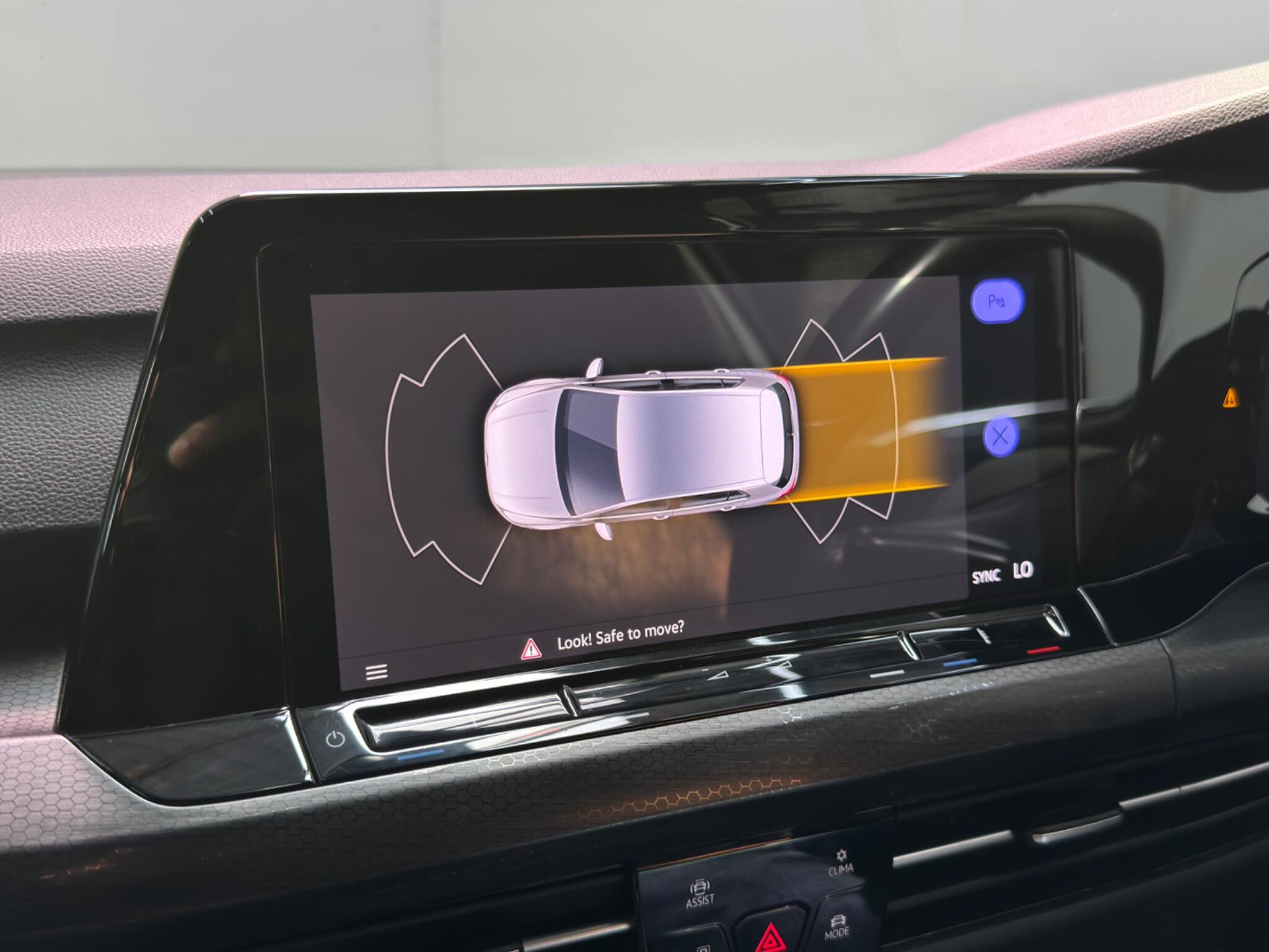 Volkswagen Golf view 16