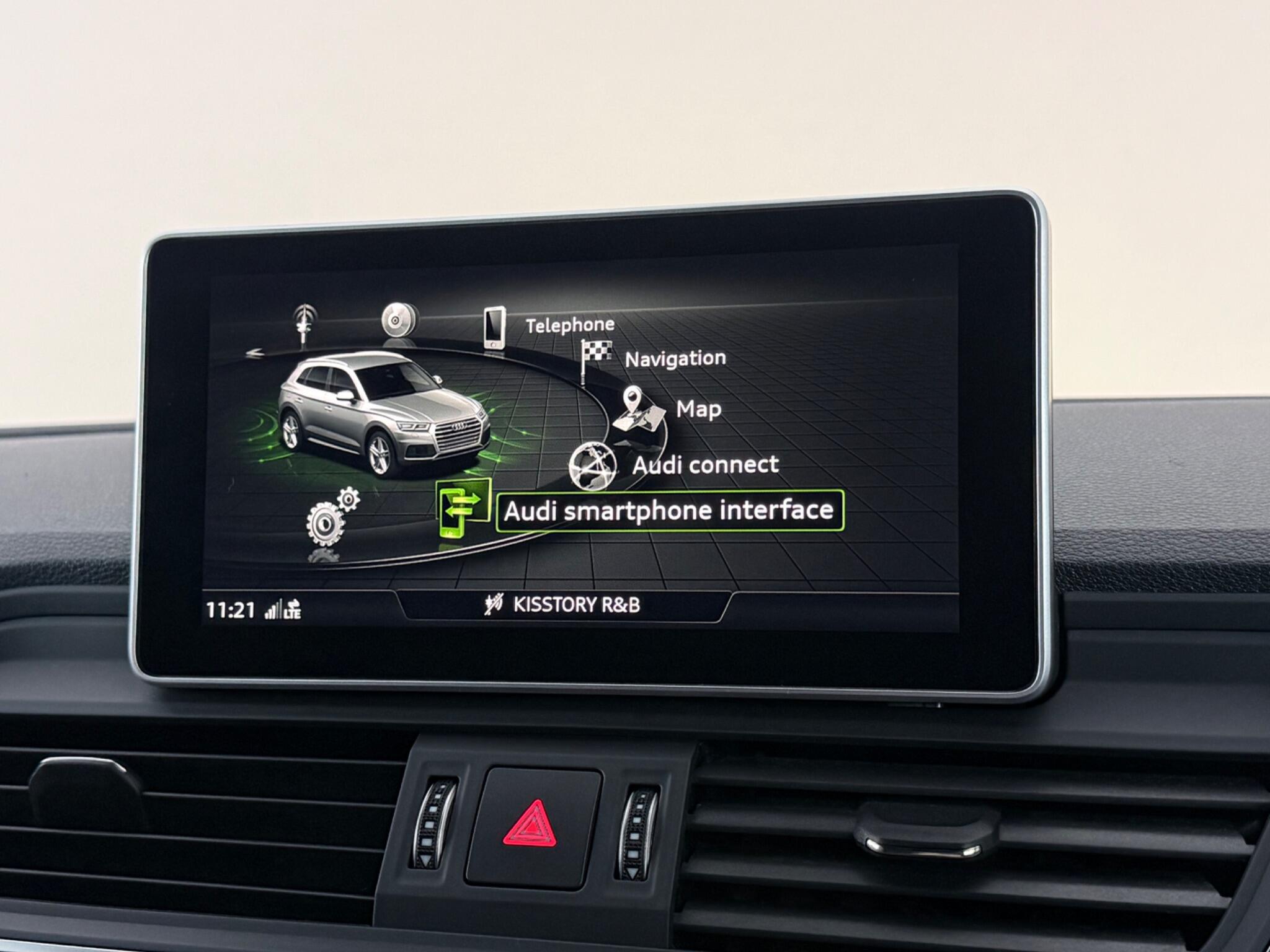Audi Q5 view 24