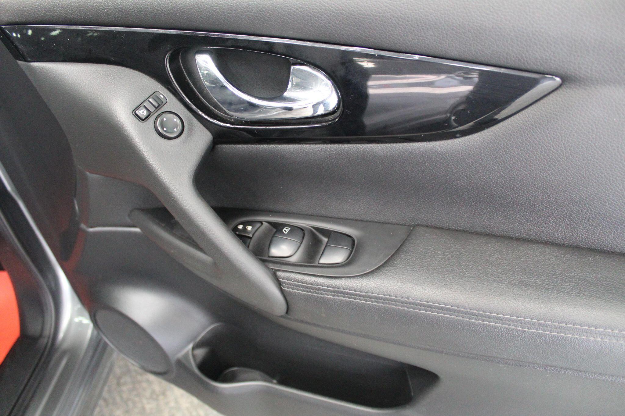 Nissan Qashqai view 48