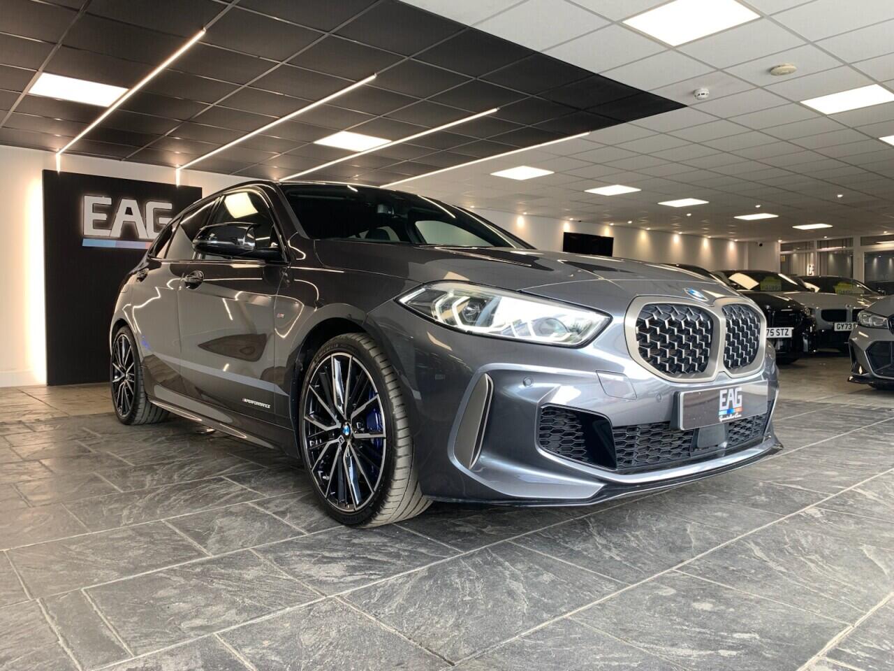 BMW 1 Series view 13