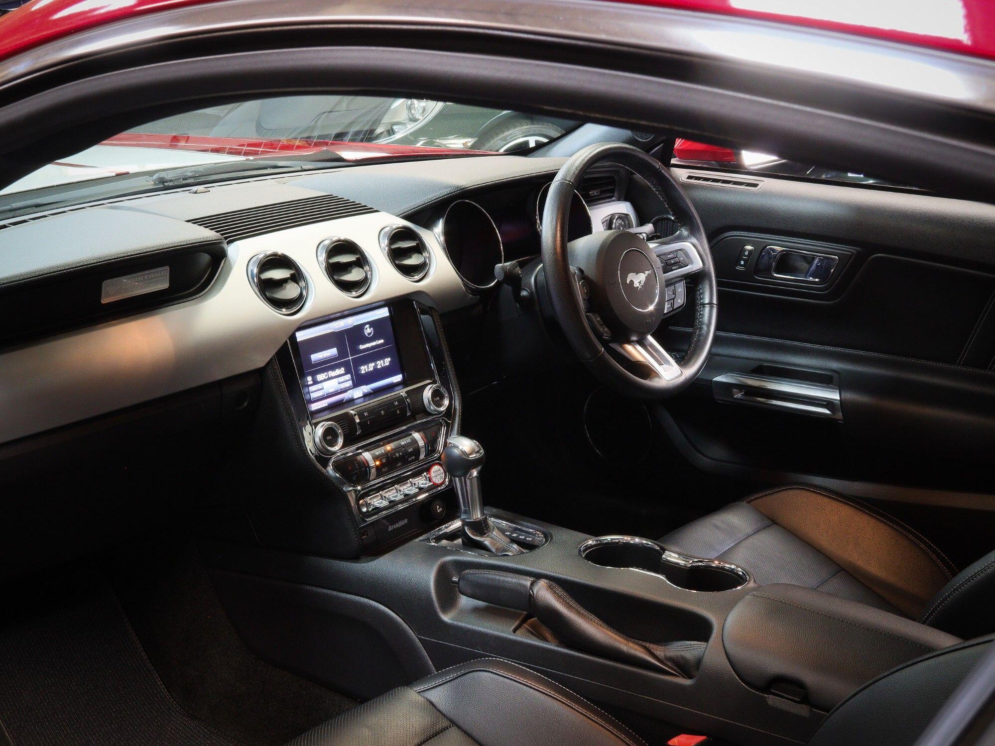 Ford Mustang view 14