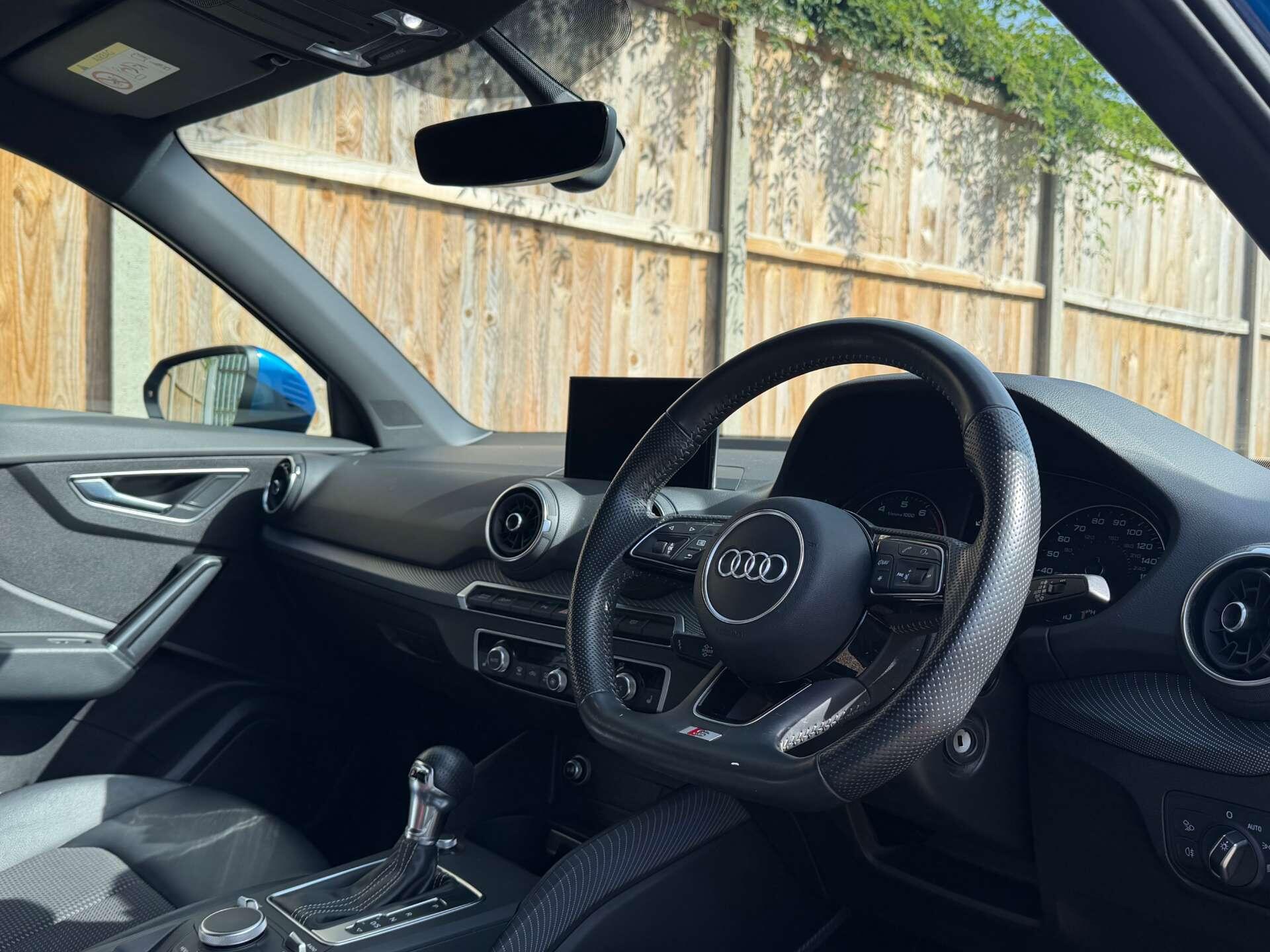 Audi Q2 view 3