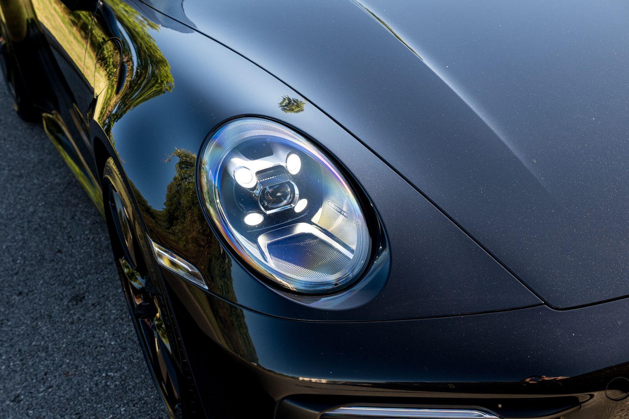 Porsche 911 view 12