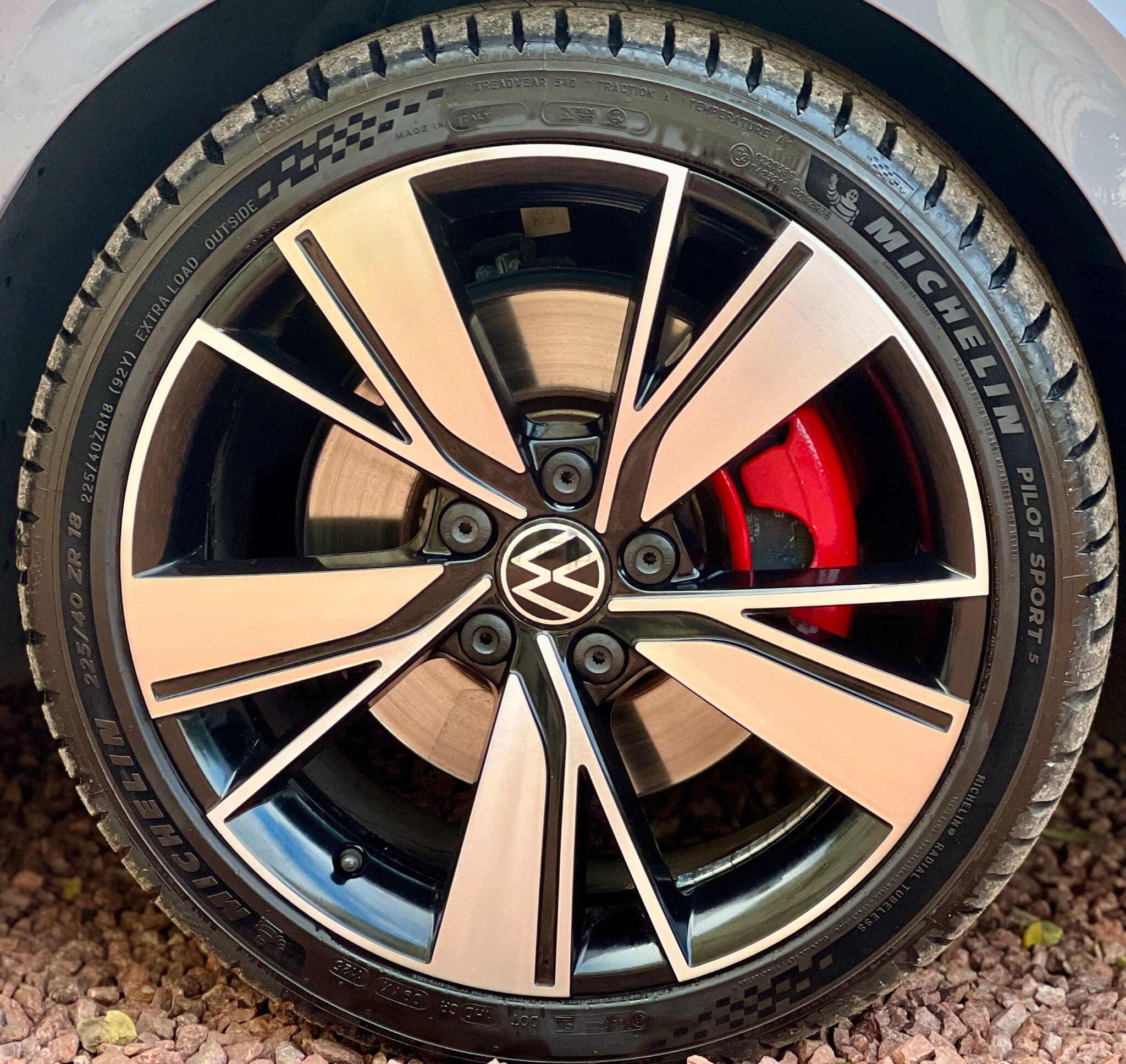 Volkswagen Golf view 35