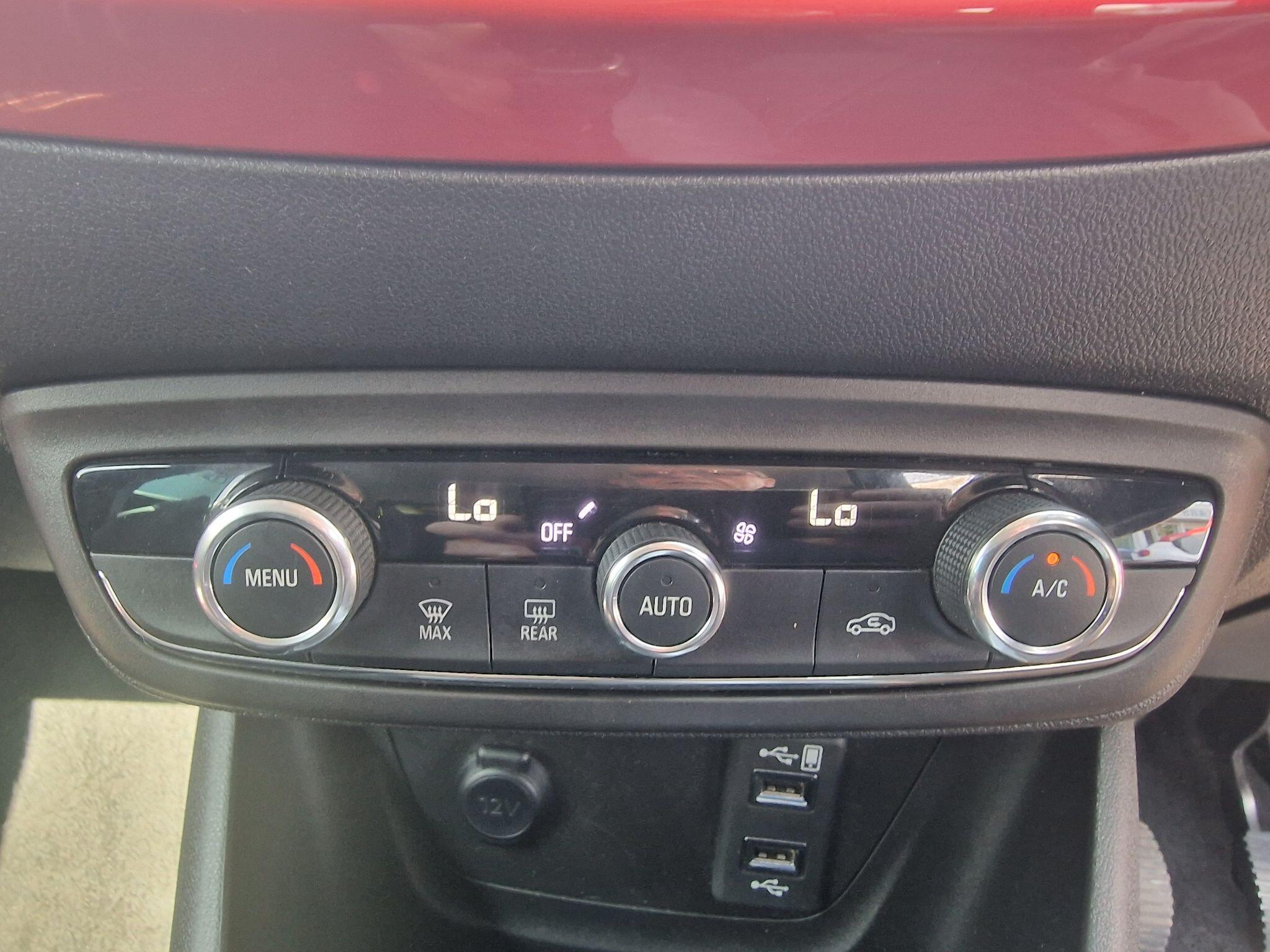 Vauxhall Crossland view 18