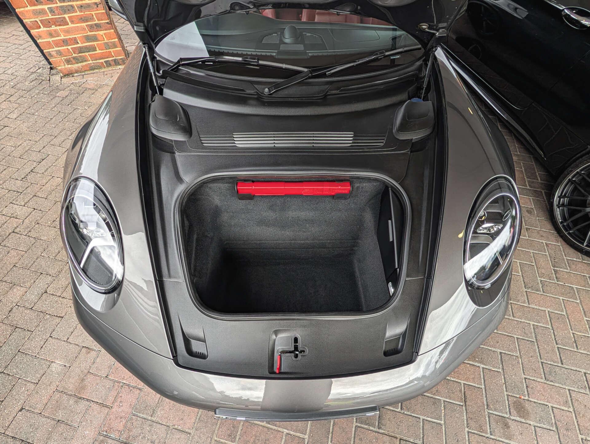 Porsche 911 view 49