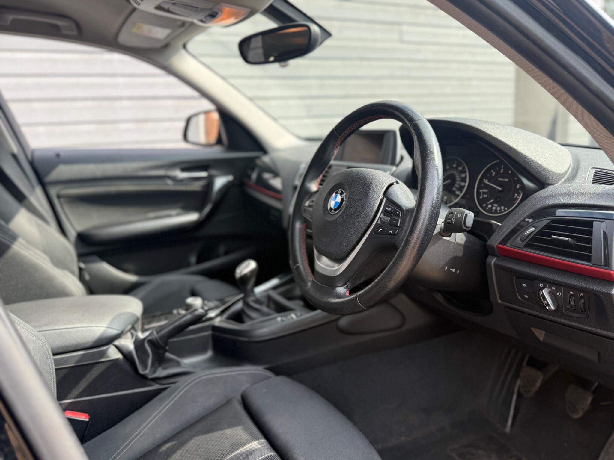 BMW 1 Series view 18