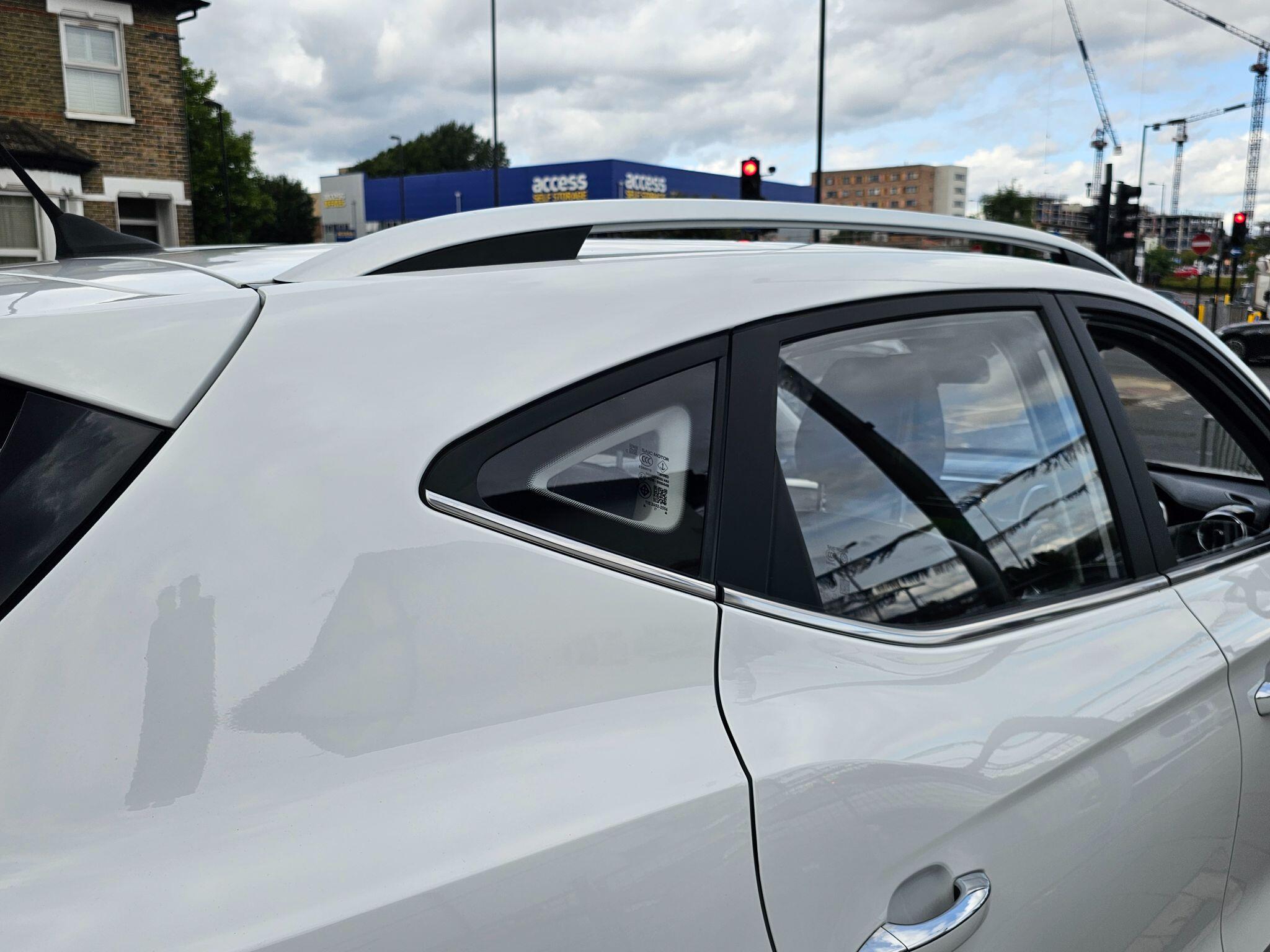 MG ZS view 15