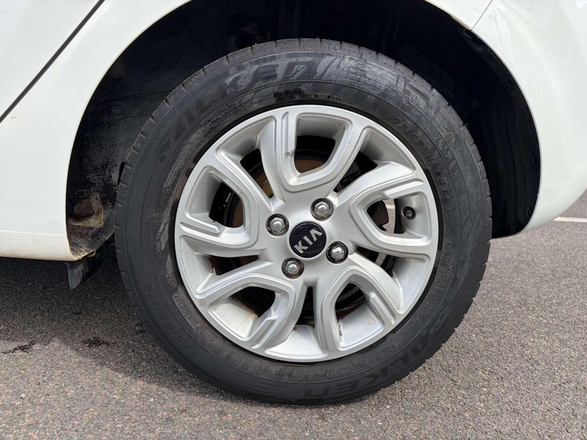 Kia Picanto view 10