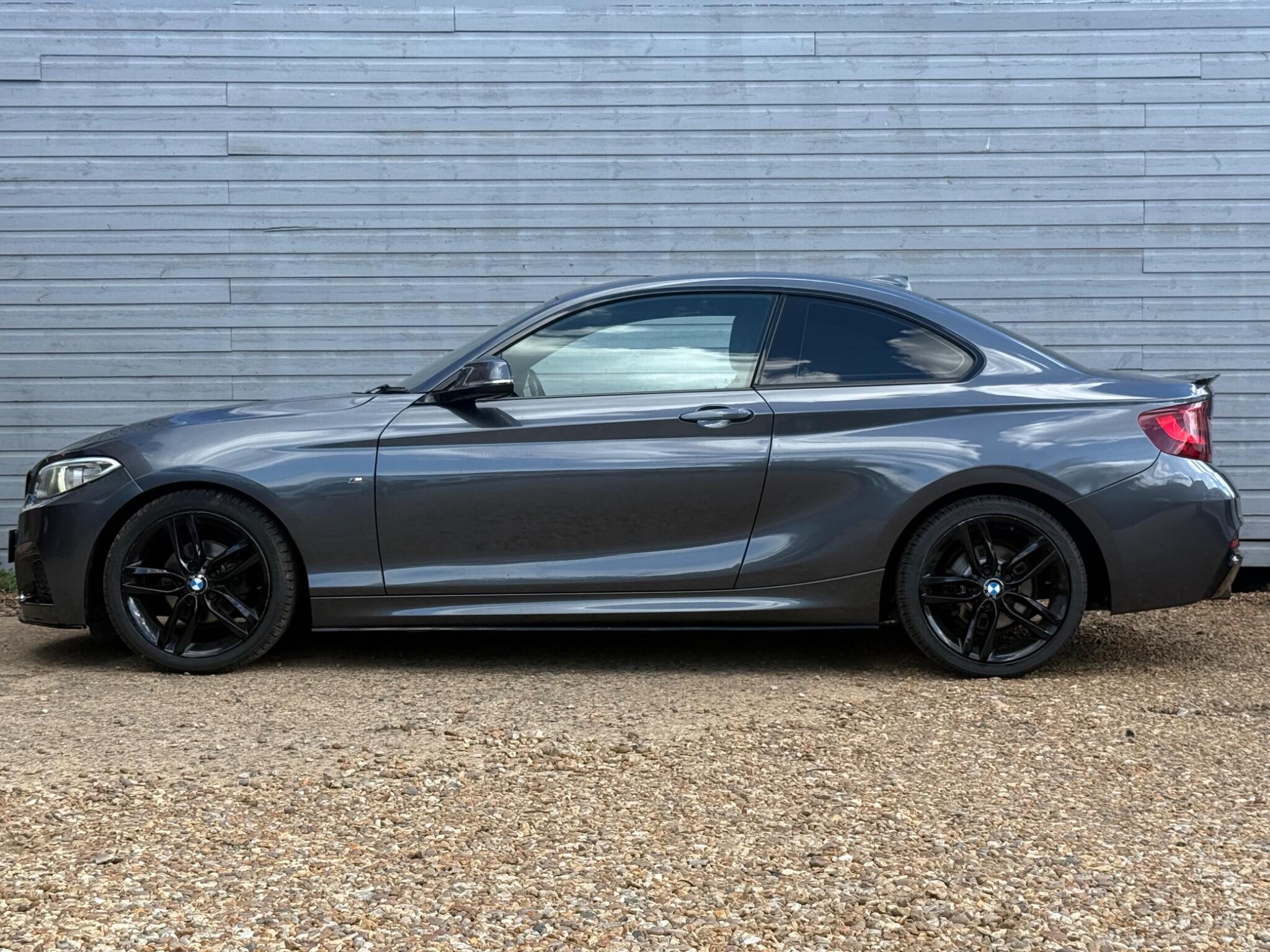 BMW 2 Series view 9
