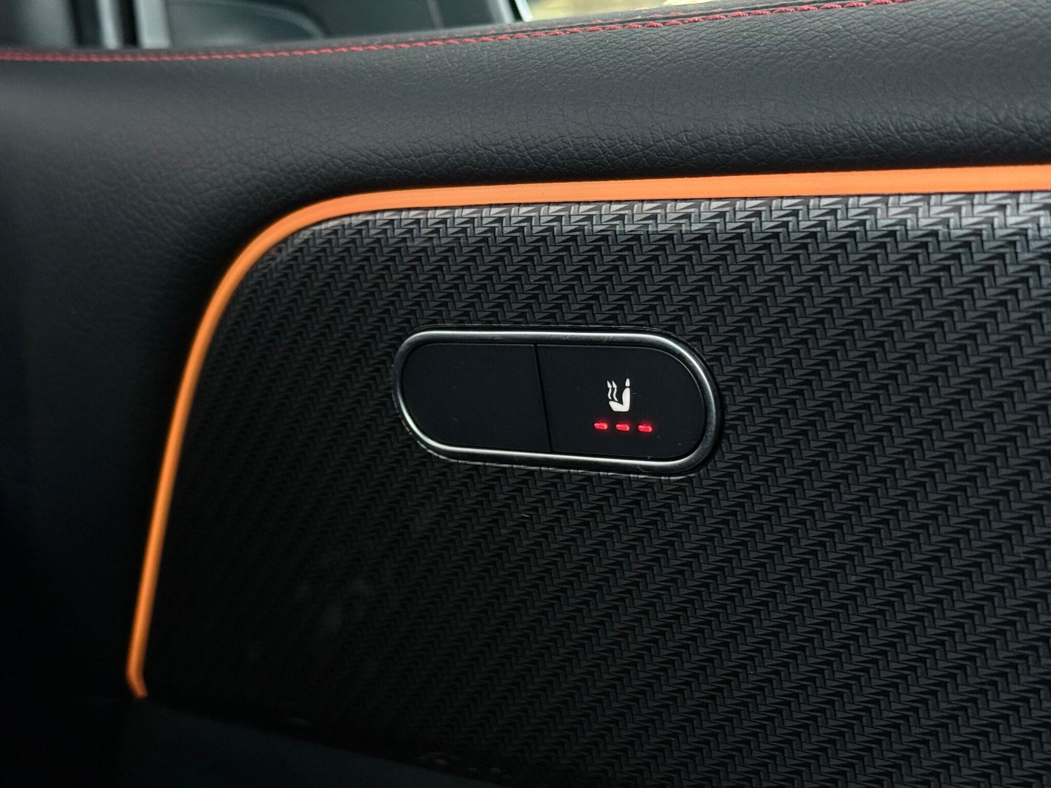 Mercedes-Benz GLB view 21