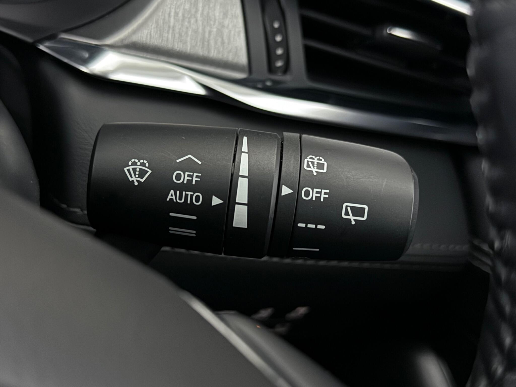 Mazda Mazda6 view 17