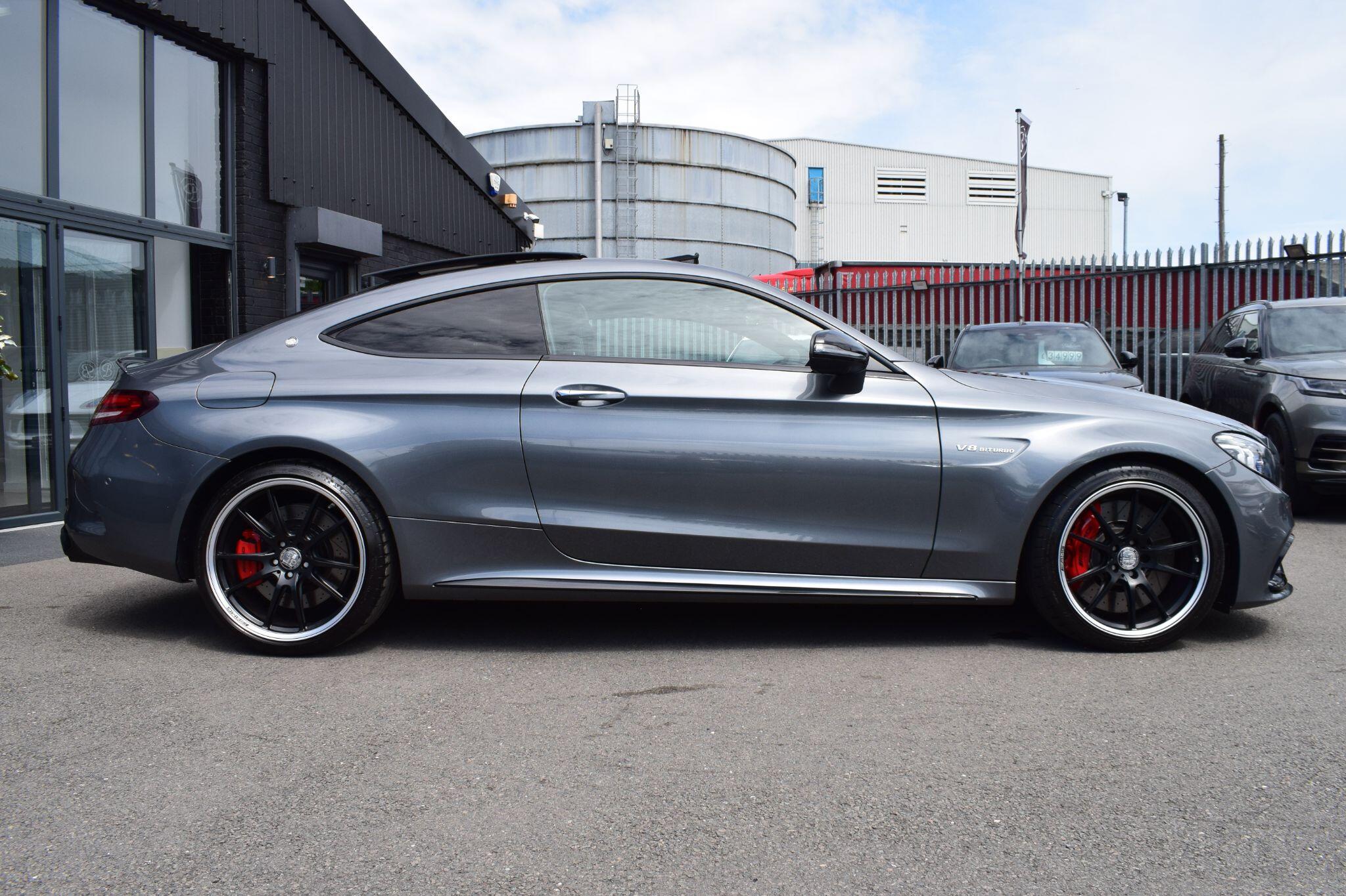 Mercedes-Benz C-Class view 4